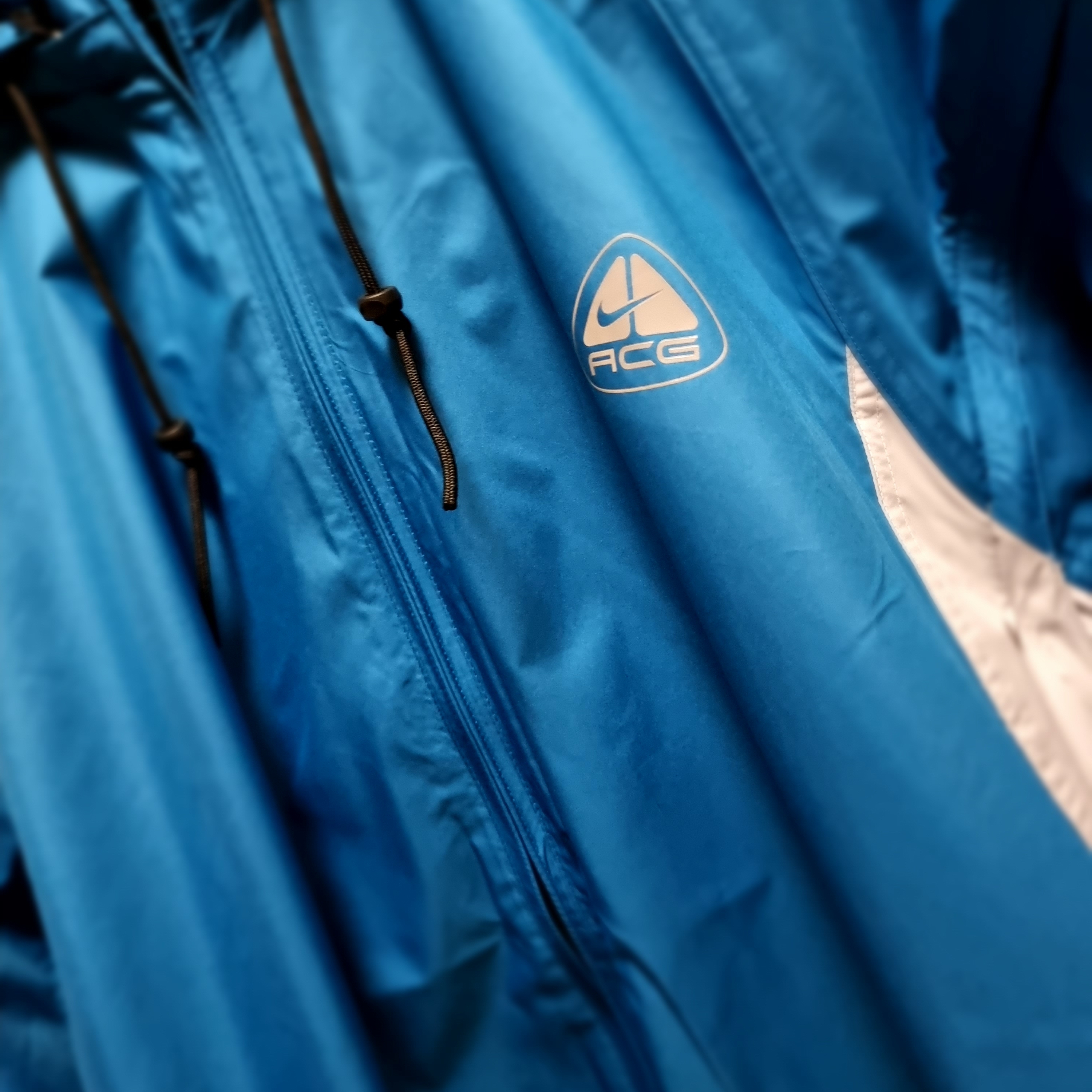 Nike ACG Oregon Series Reissue Micro Shell Jacket Green Abyss - Asia 착용 스타일