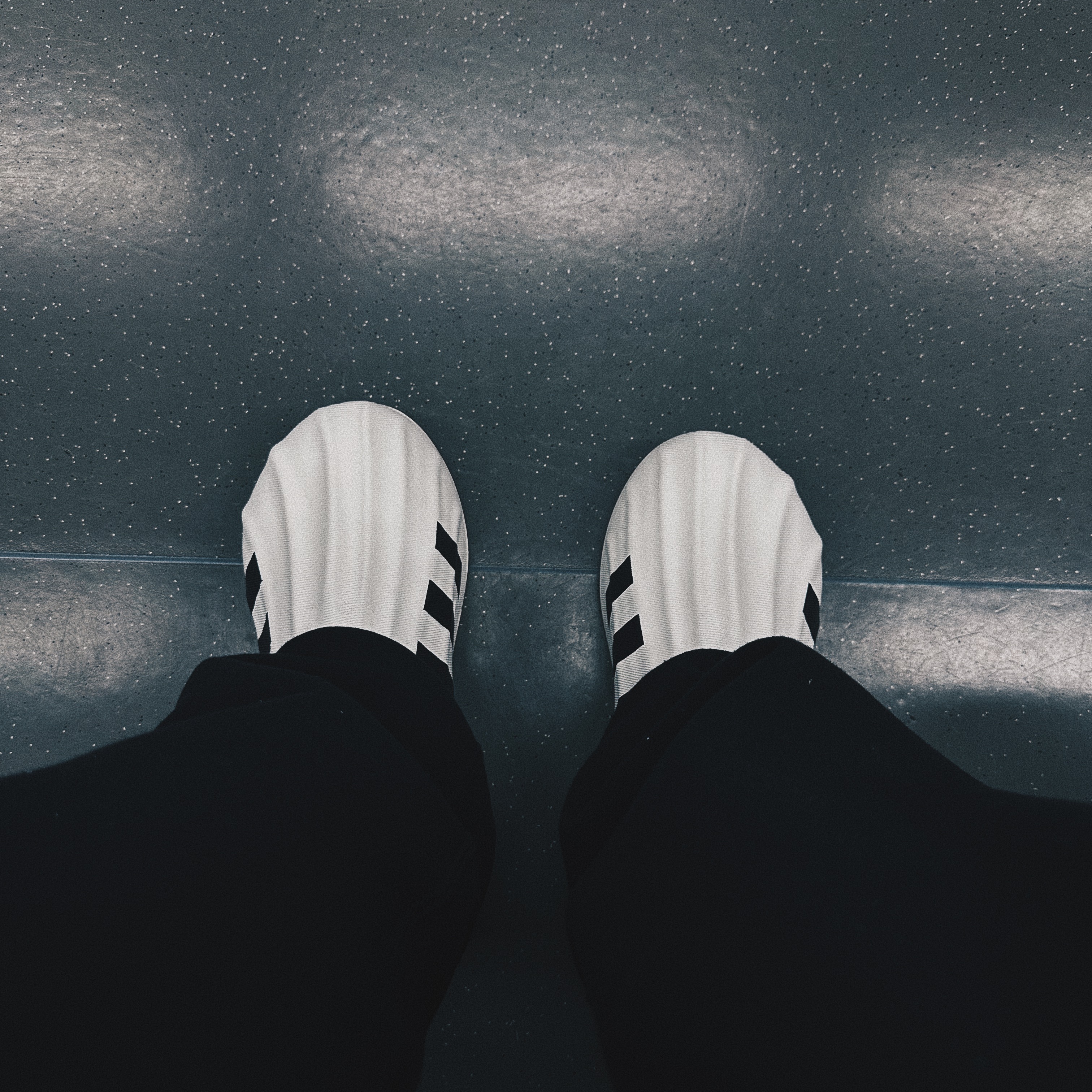 Adidas Adifom Superstar Core White 착용 스타일