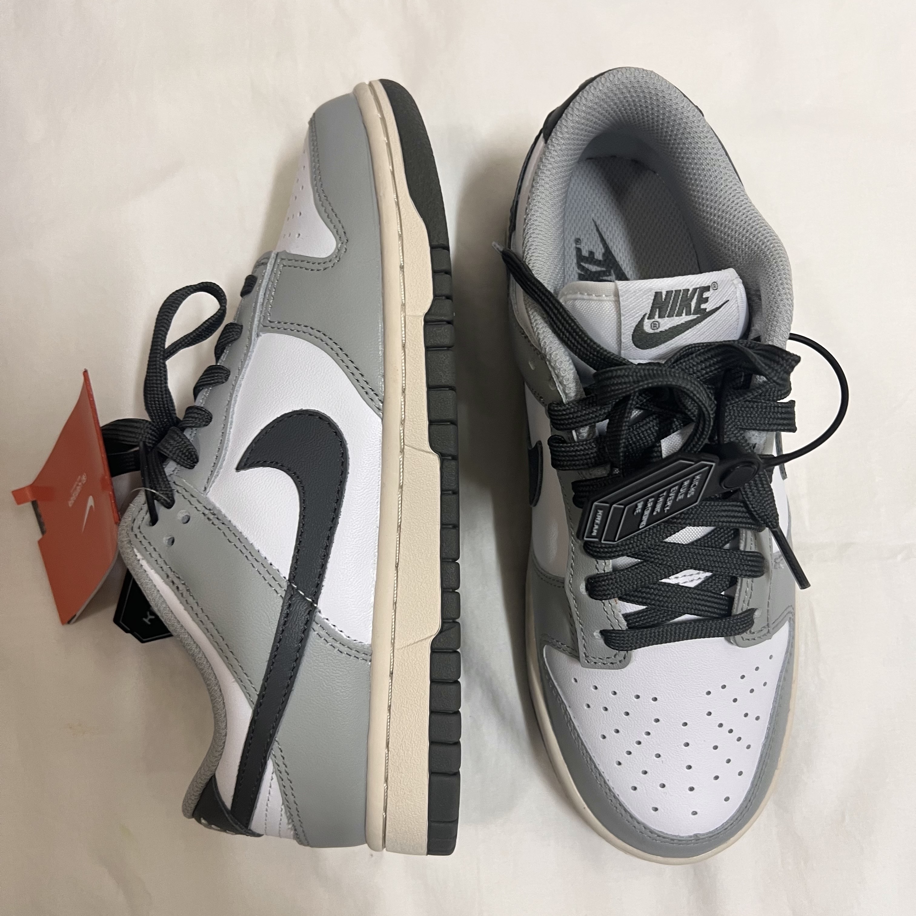 (W) Nike Dunk Low Light Smoke Grey 착용 스타일