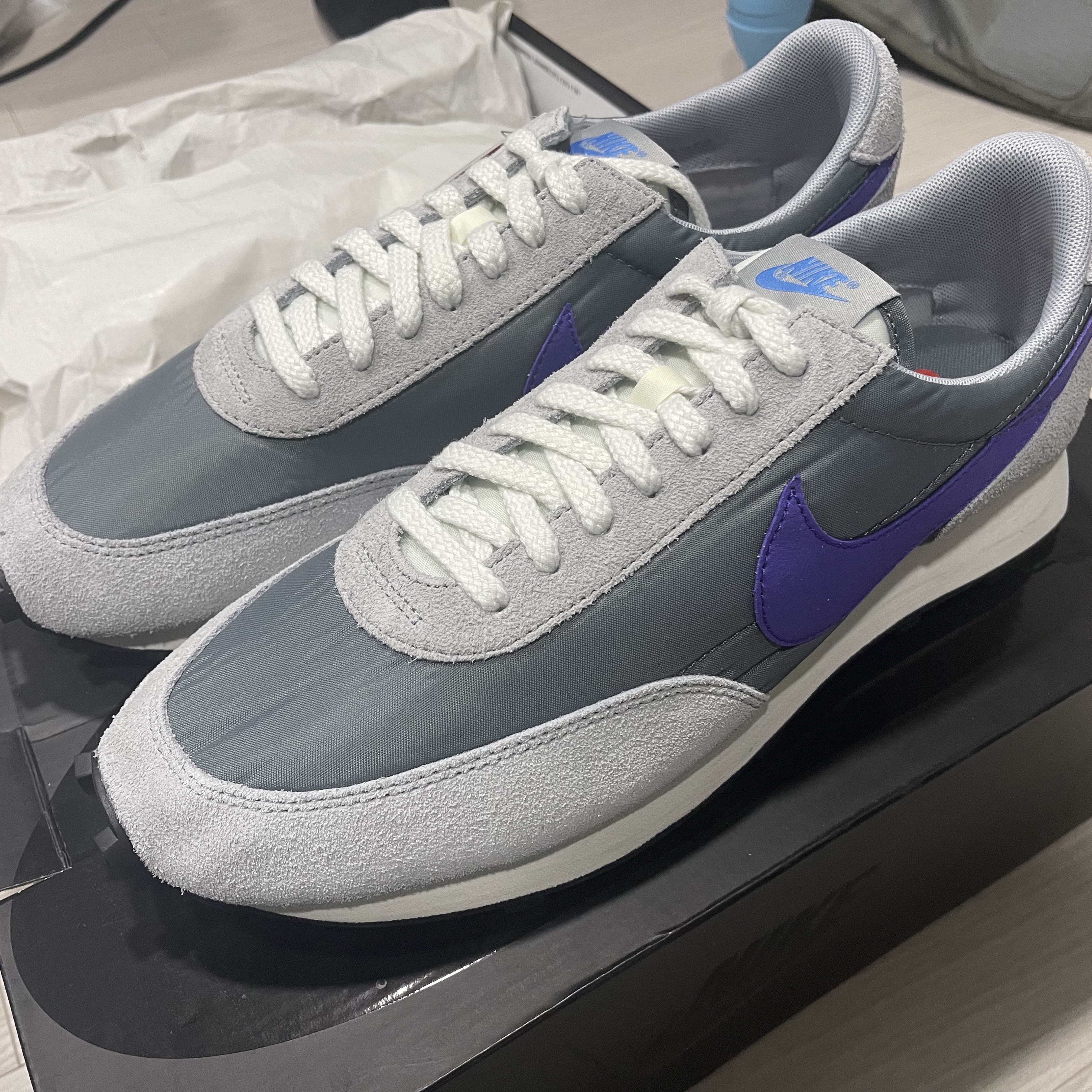 Nike Daybreak SP Cool Grey Hyper Grape 착용 스타일 - 1