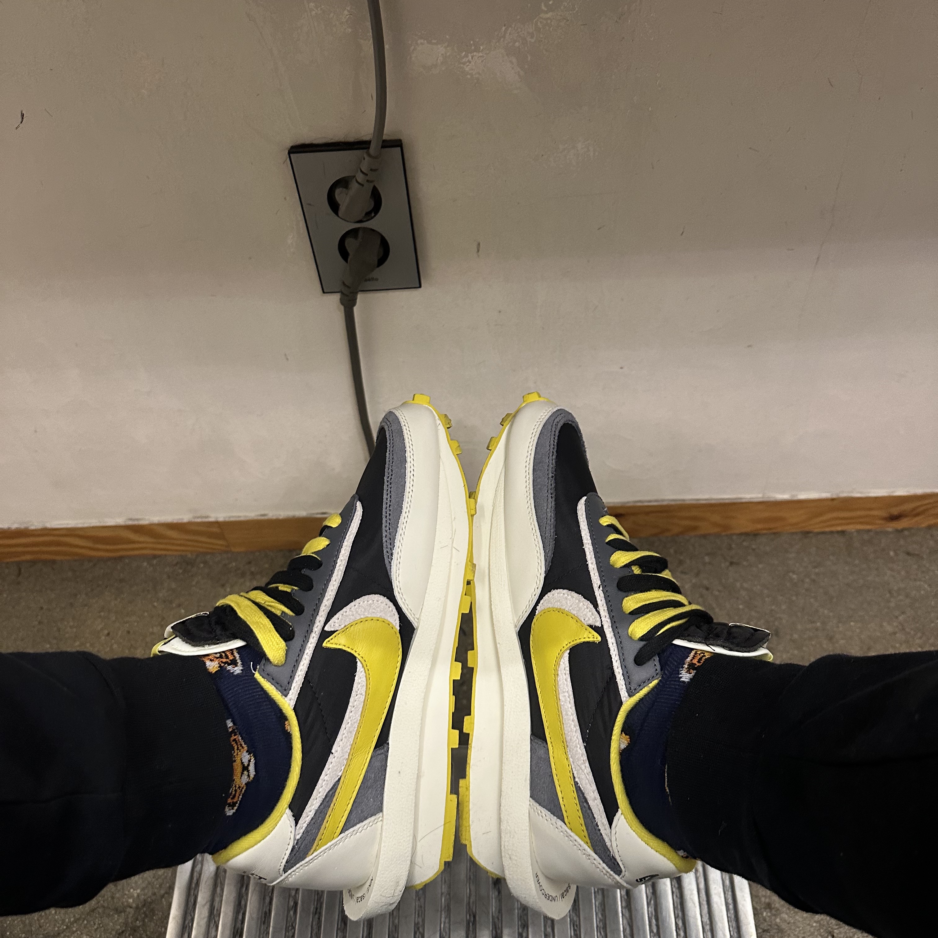 Nike x Sacai x Undercover LDWaffle Black Bright Citron 착용 스타일