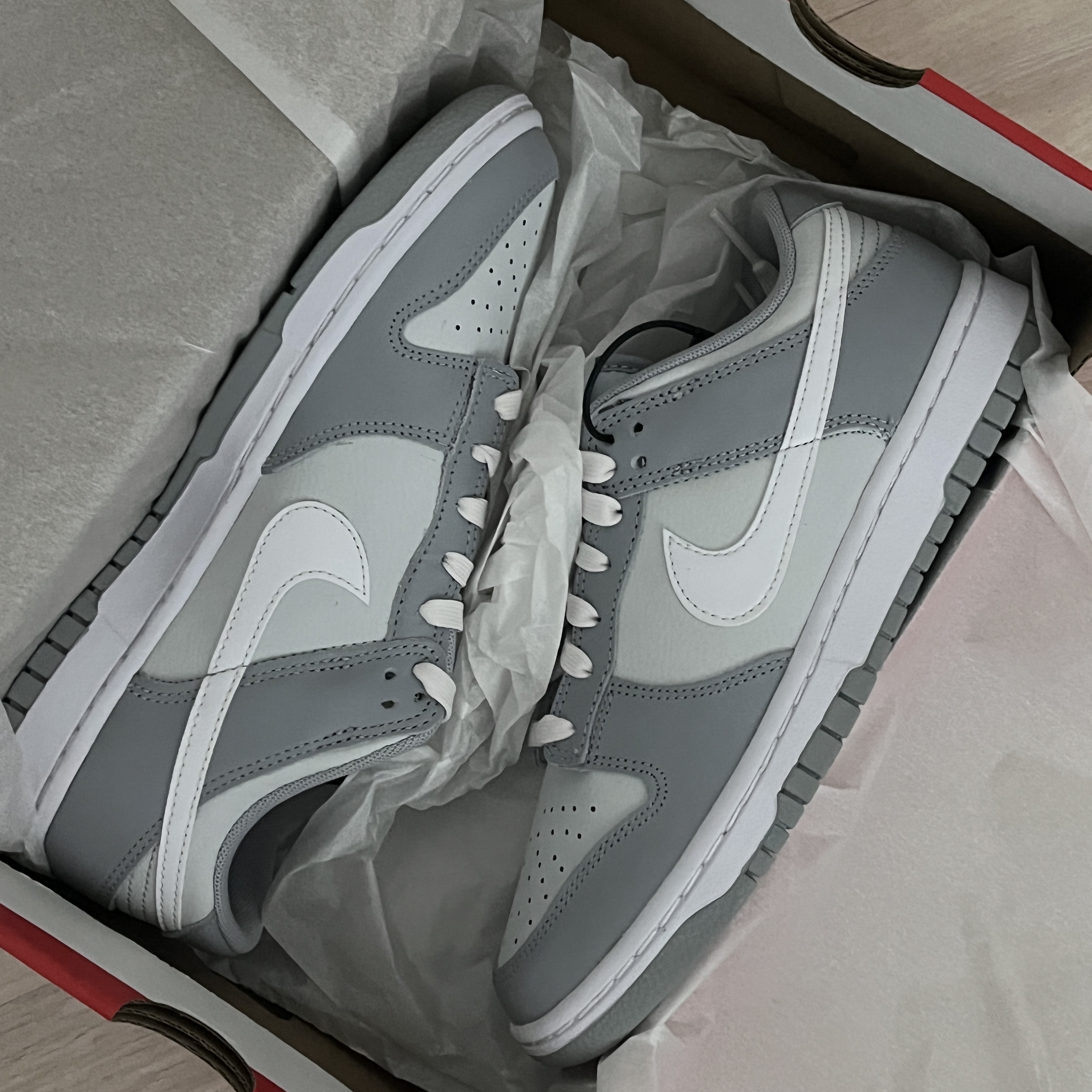 Nike Dunk Low Retro Wolf Grey 착용 스타일 - 1