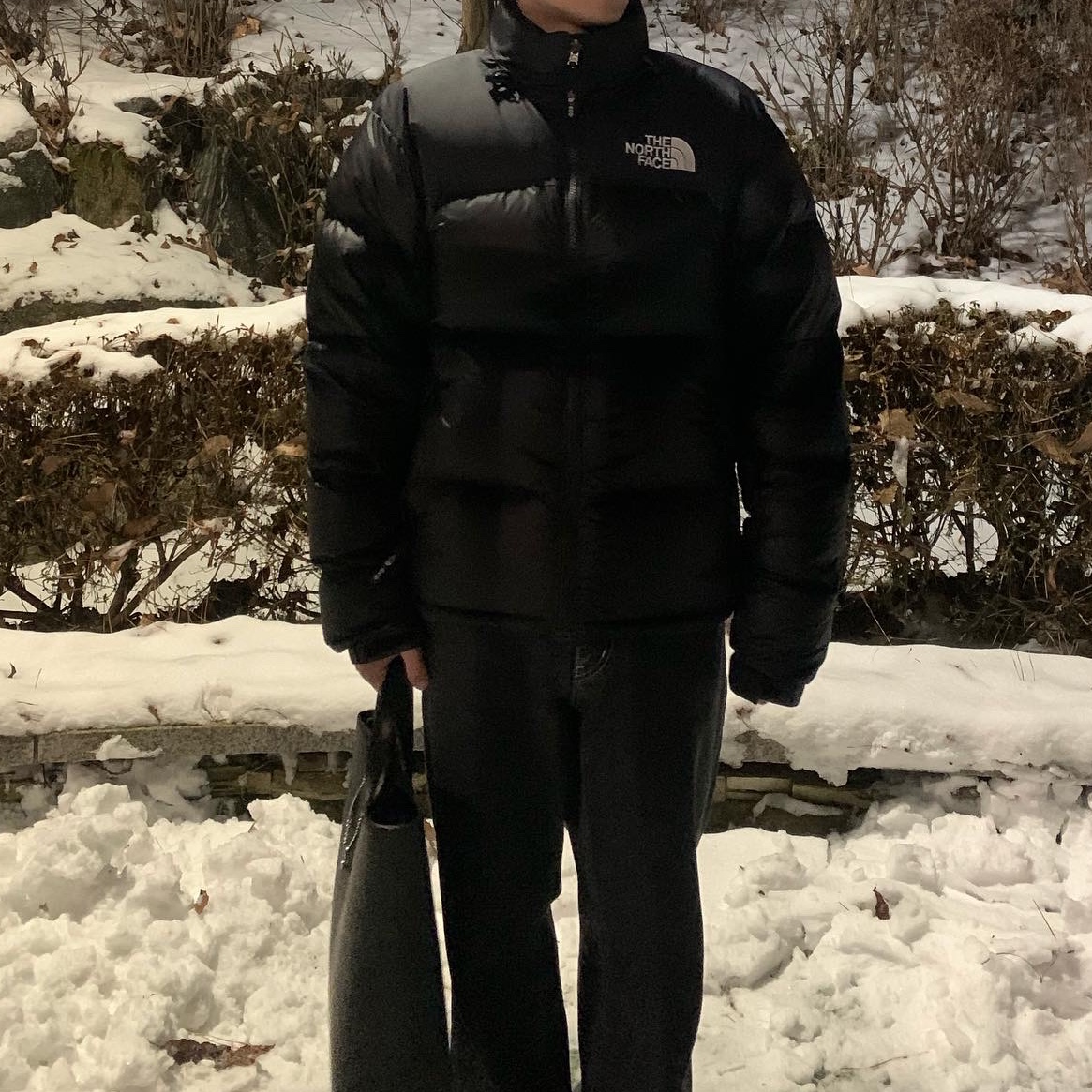 The North Face 1996 Eco Nuptse Jacket Black 착용 스타일 - 2