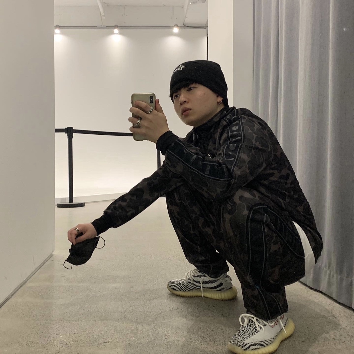 Adidas Yeezy Boost 350 V2 Zebra 2017/2019/2020, Nike x Stussy Cuff Beanie Black 착용 스타일