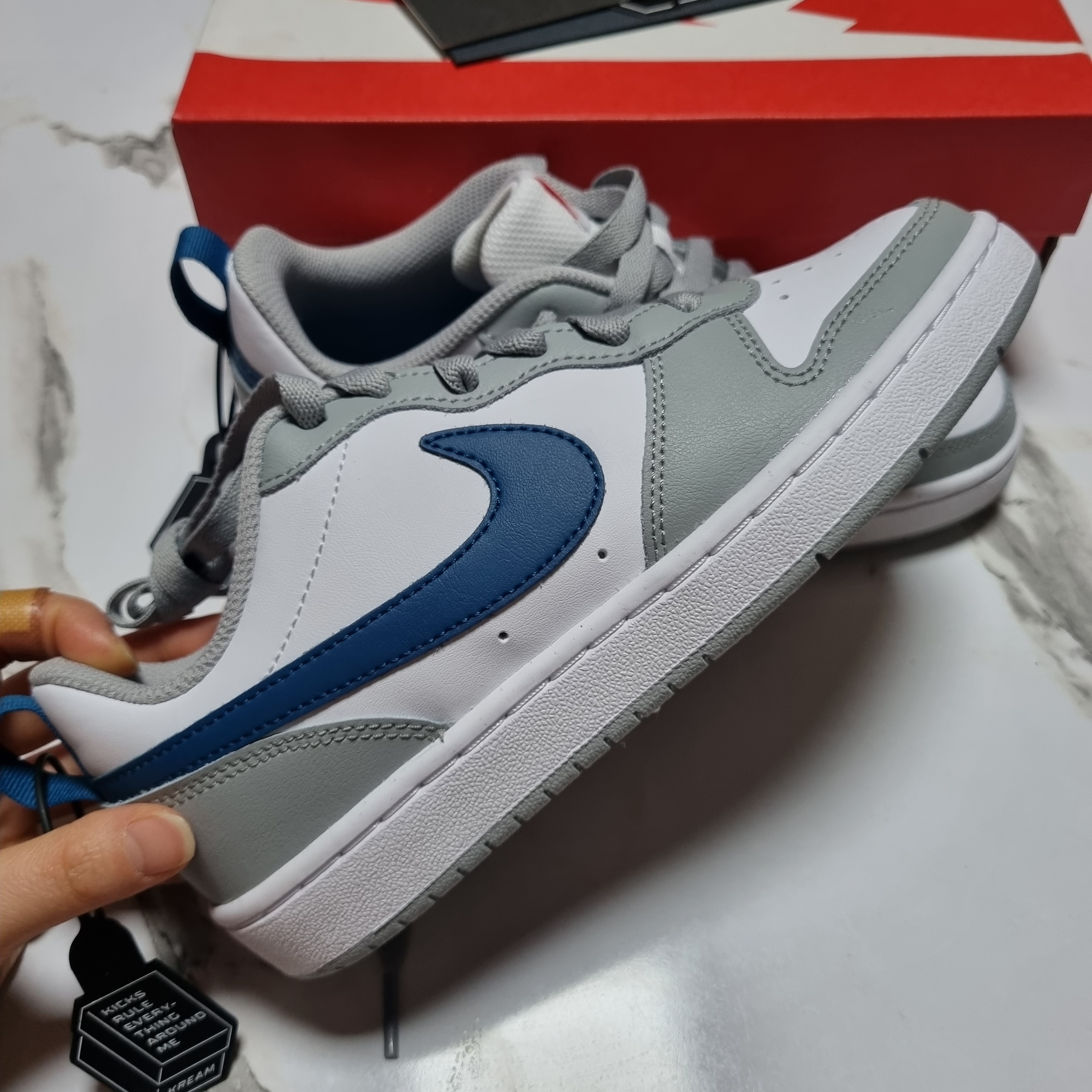 (GS) Nike Court Borough Low 2 Light Smoke Grey 착용 스타일