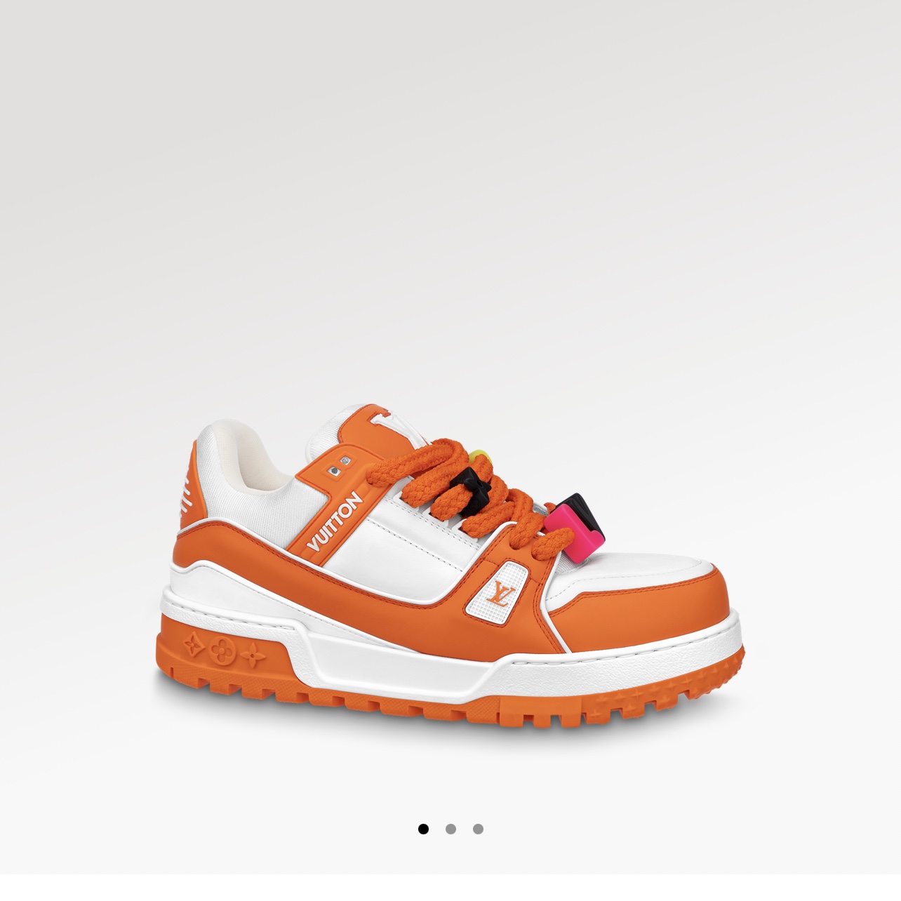 Louis Vuitton LV Trainer Maxi Sneakers Green, Louis Vuitton LV Trainer Maxi Sneakers Orange 착용 스타일 - 2