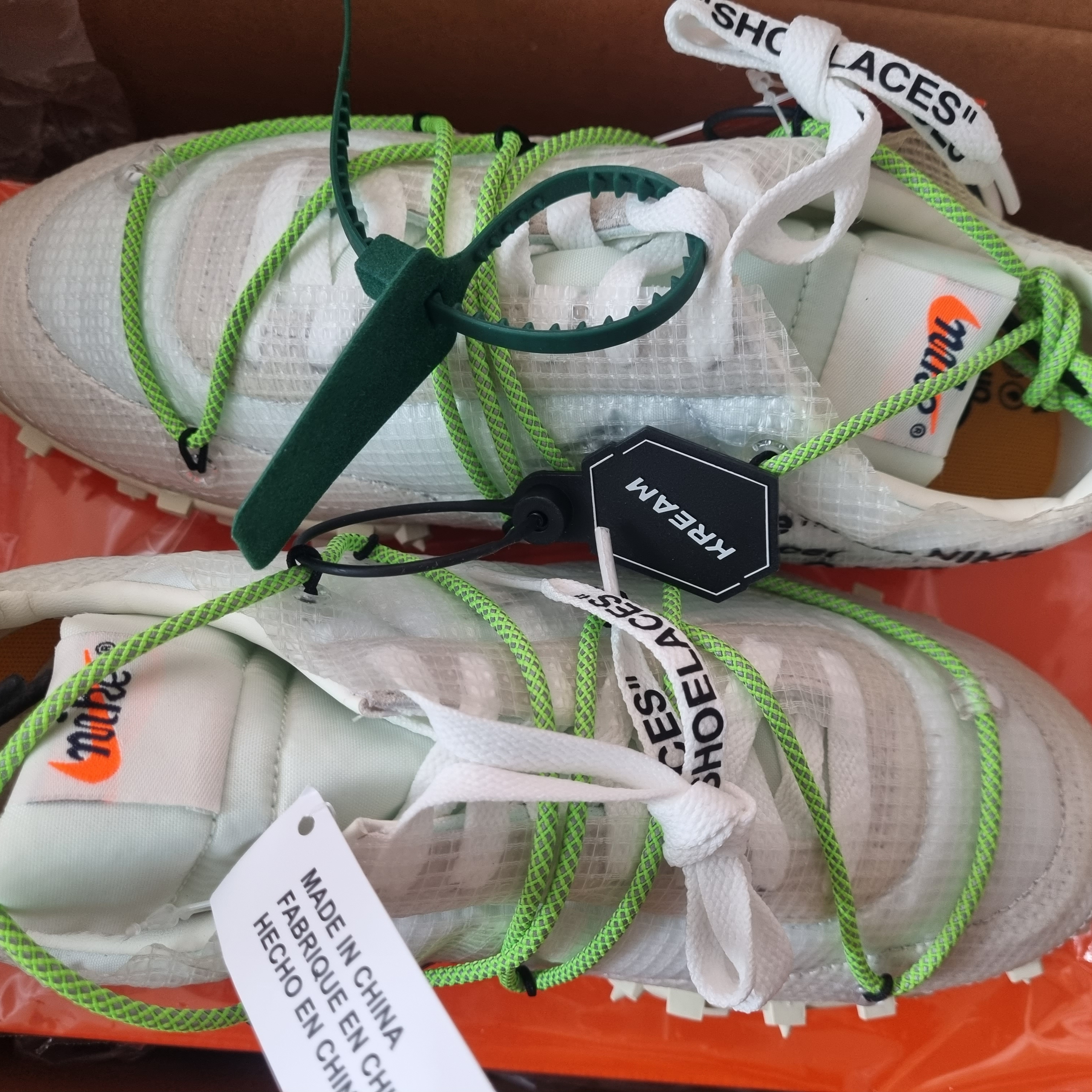 (W) Nike x Off-White Waffle Racer White 착용 스타일 - 3