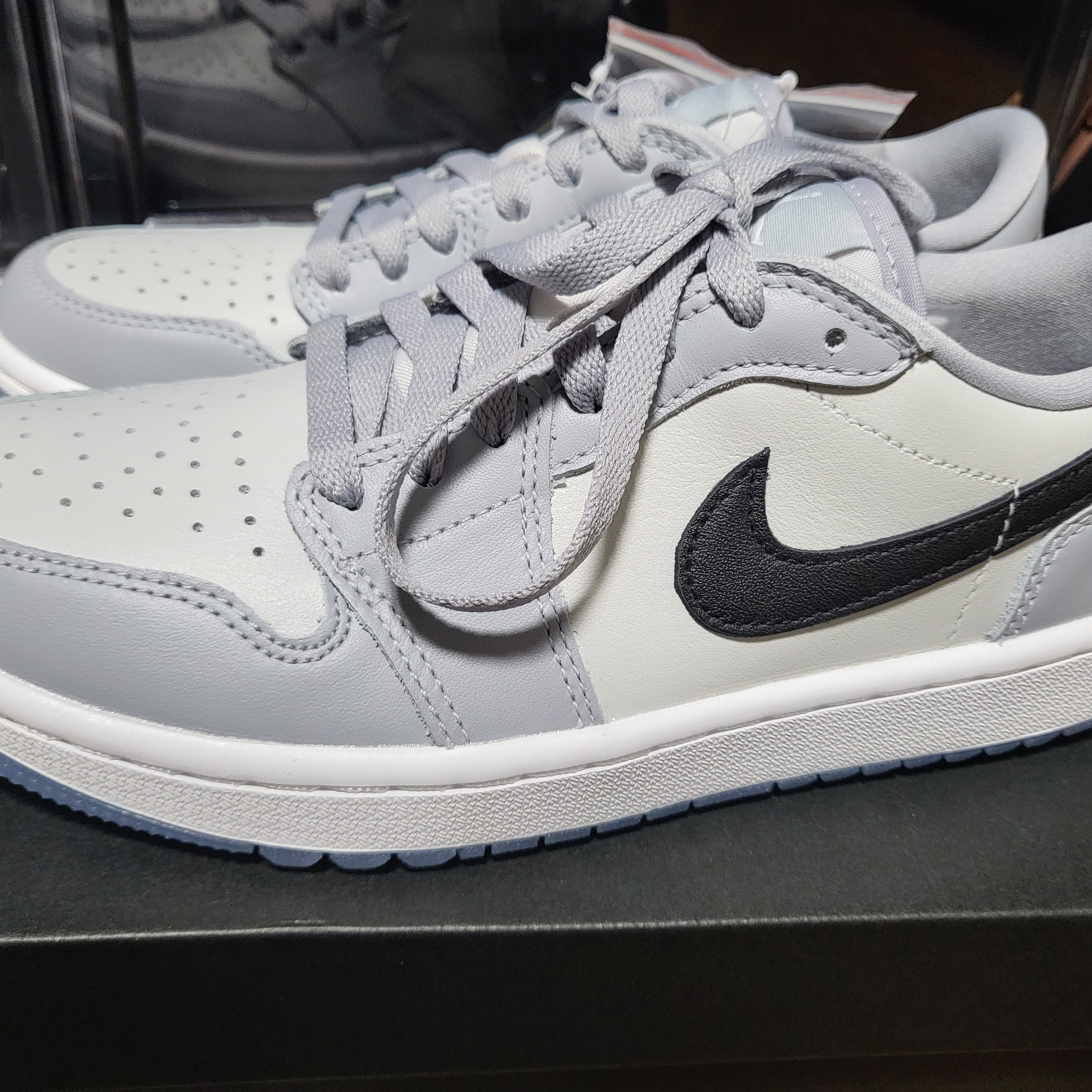Jordan 1 Low Golf Wolf Grey 착용 스타일