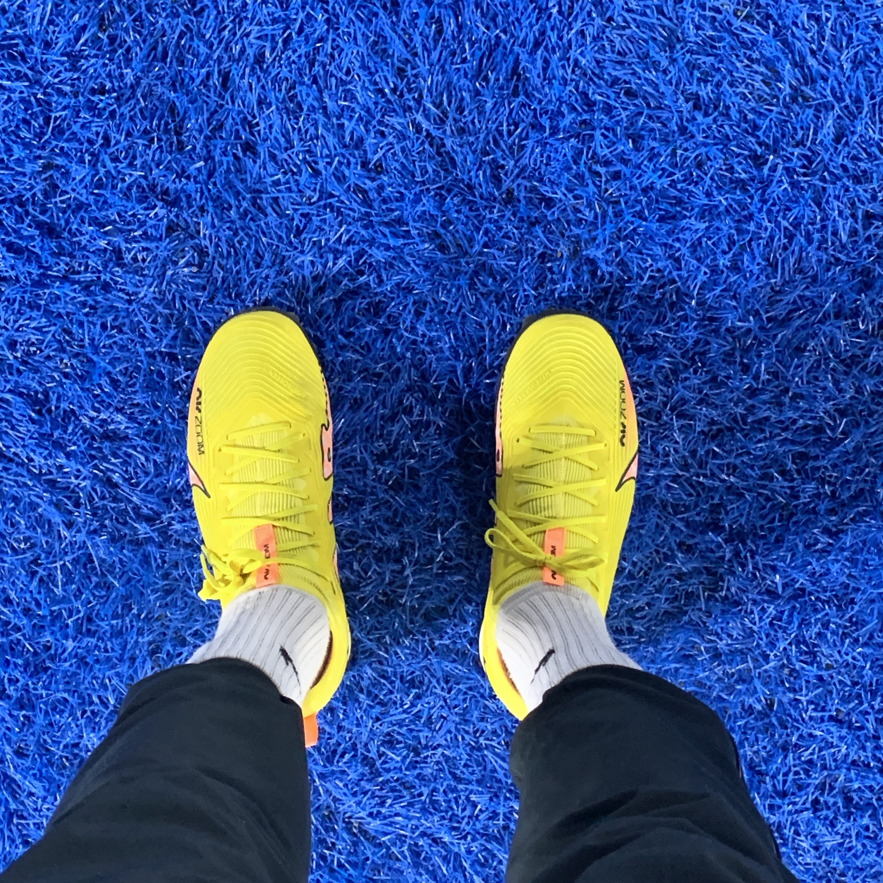 Nike Zoom Mercurial Vapor 15 Pro TF Yellow Strike 착용 스타일 - 2