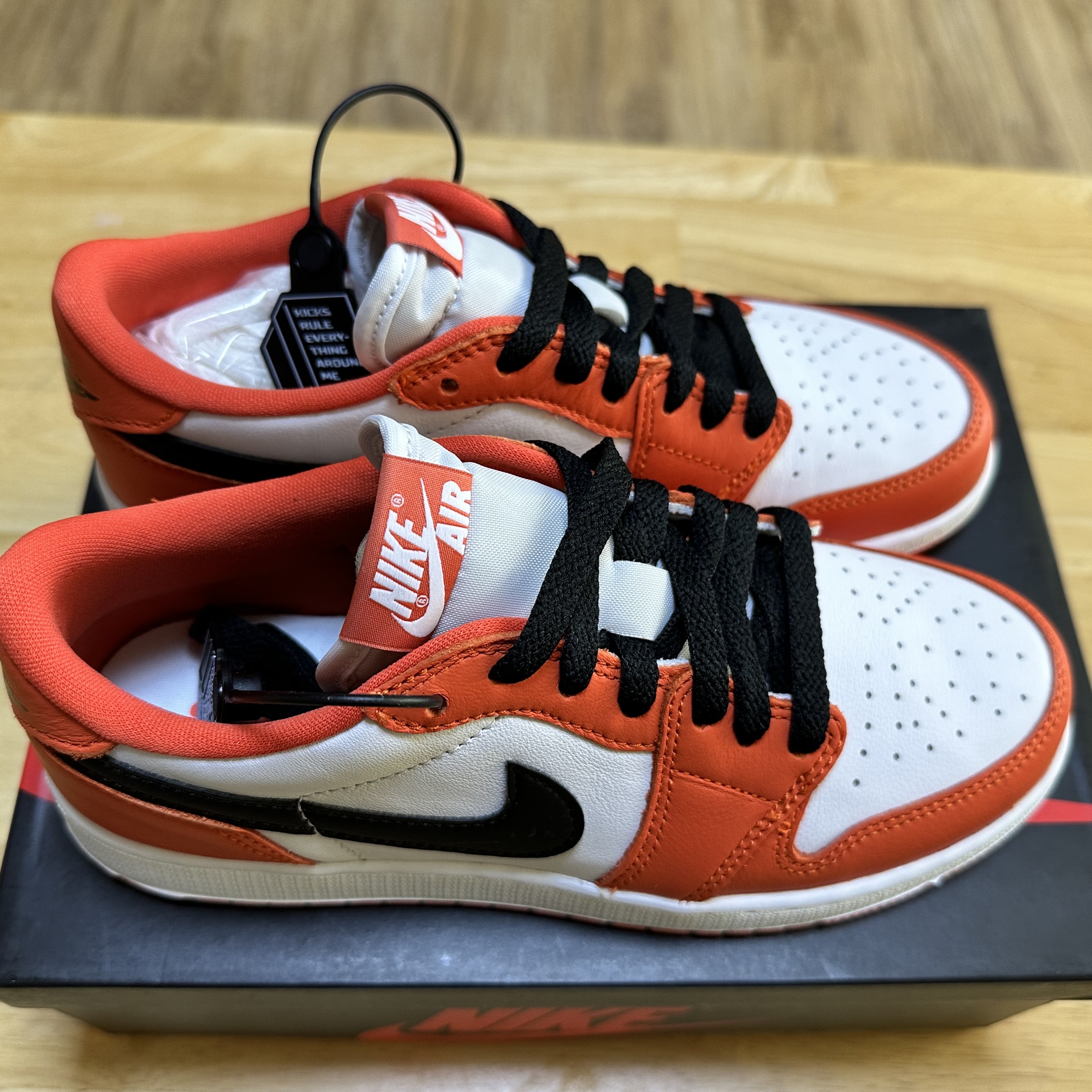 (GS) Jordan 1 Low OG Starfish 착용 스타일 - 1