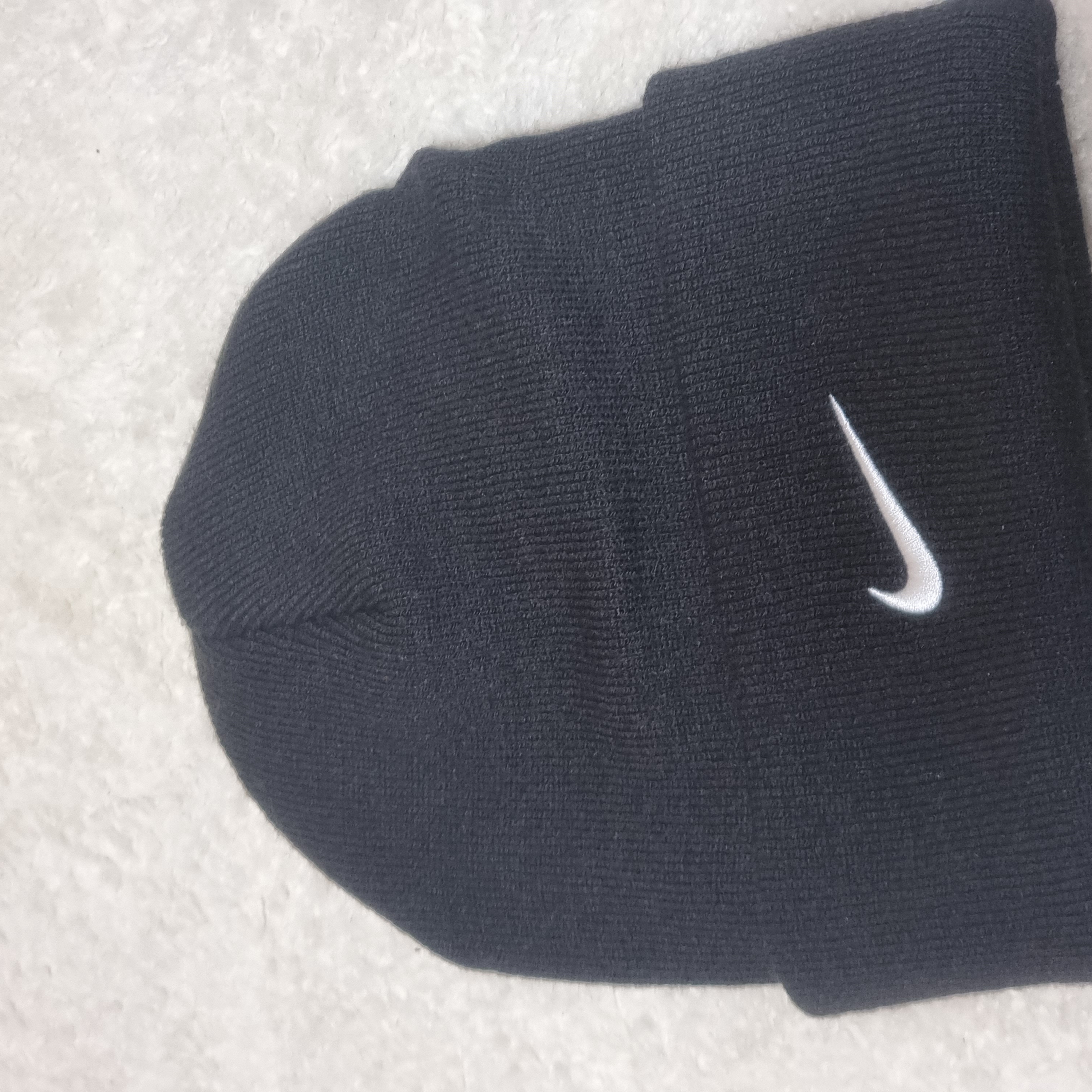 Nike x Stussy NRG Cuffed Beanie Black 착용 스타일 - 2