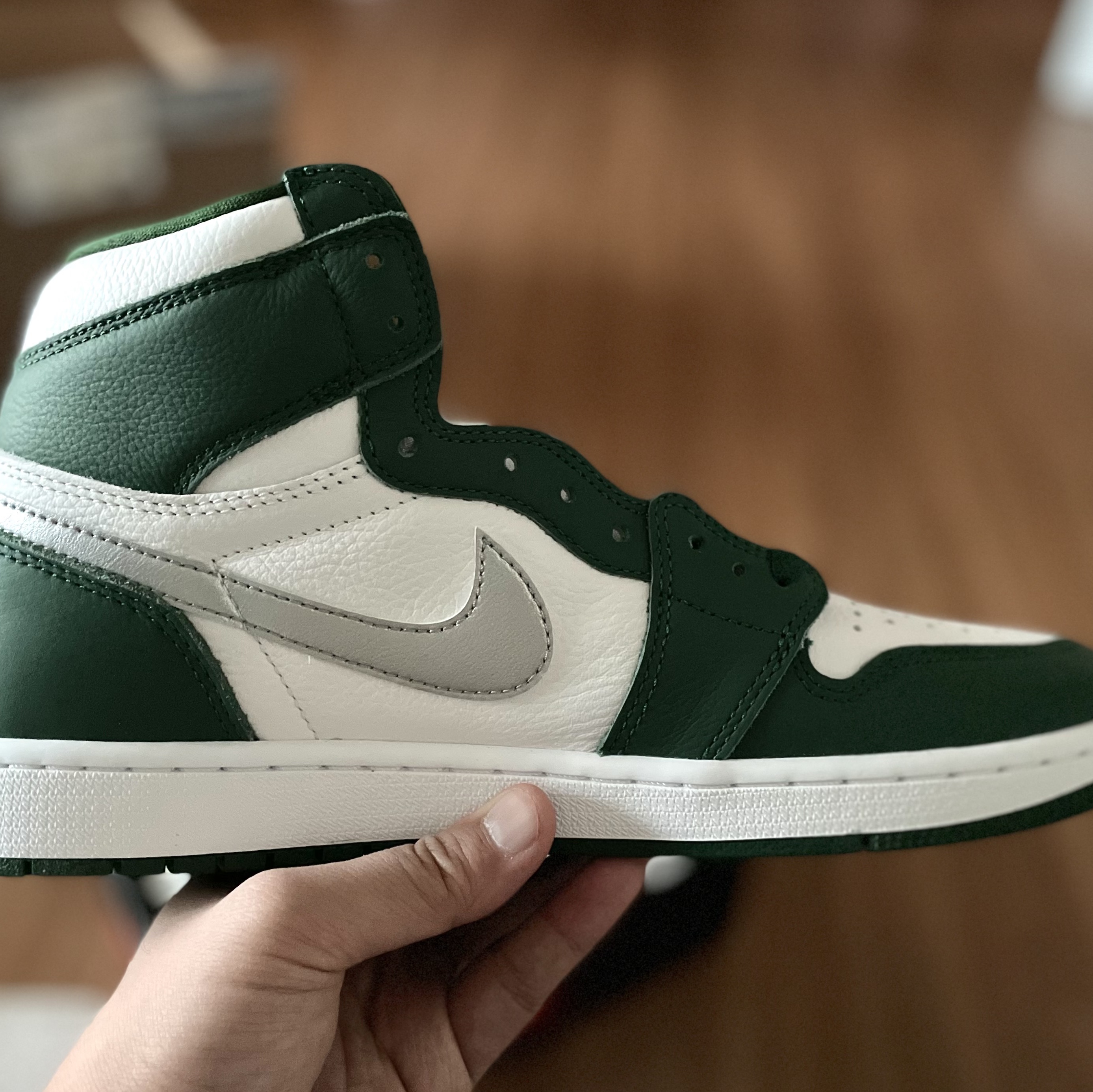 Jordan 1 Retro High OG Gorge Green 착용 스타일 - 2