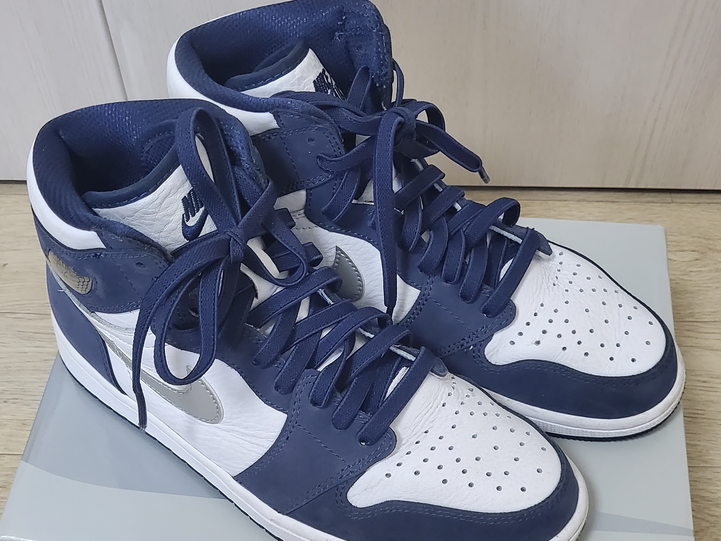 Jordan 1 Retro High OG CO.JP Midnight Navy 착용 스타일 - 1