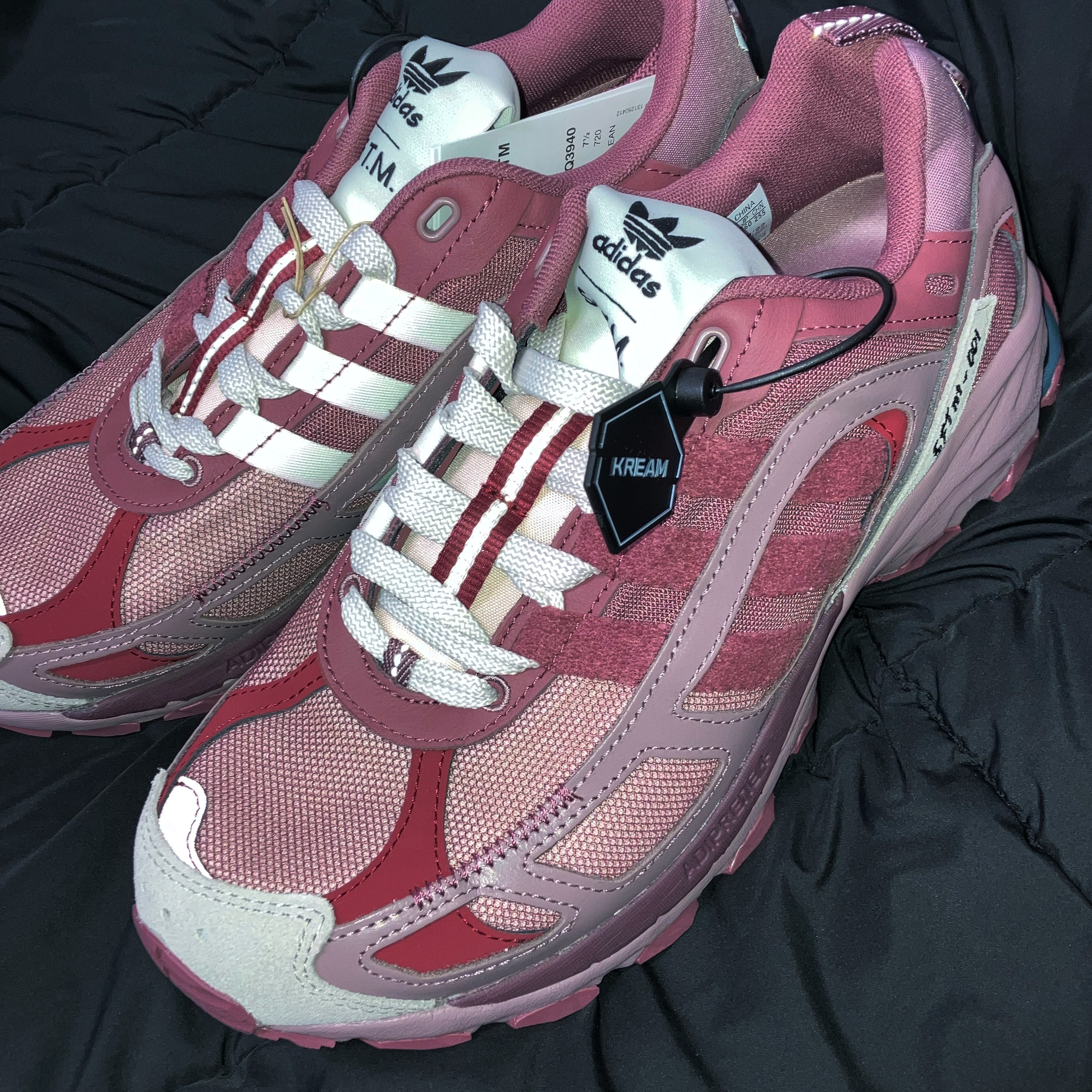 Adidas x Song for the Mute Shadowturf Purple Burgundy 착용 스타일