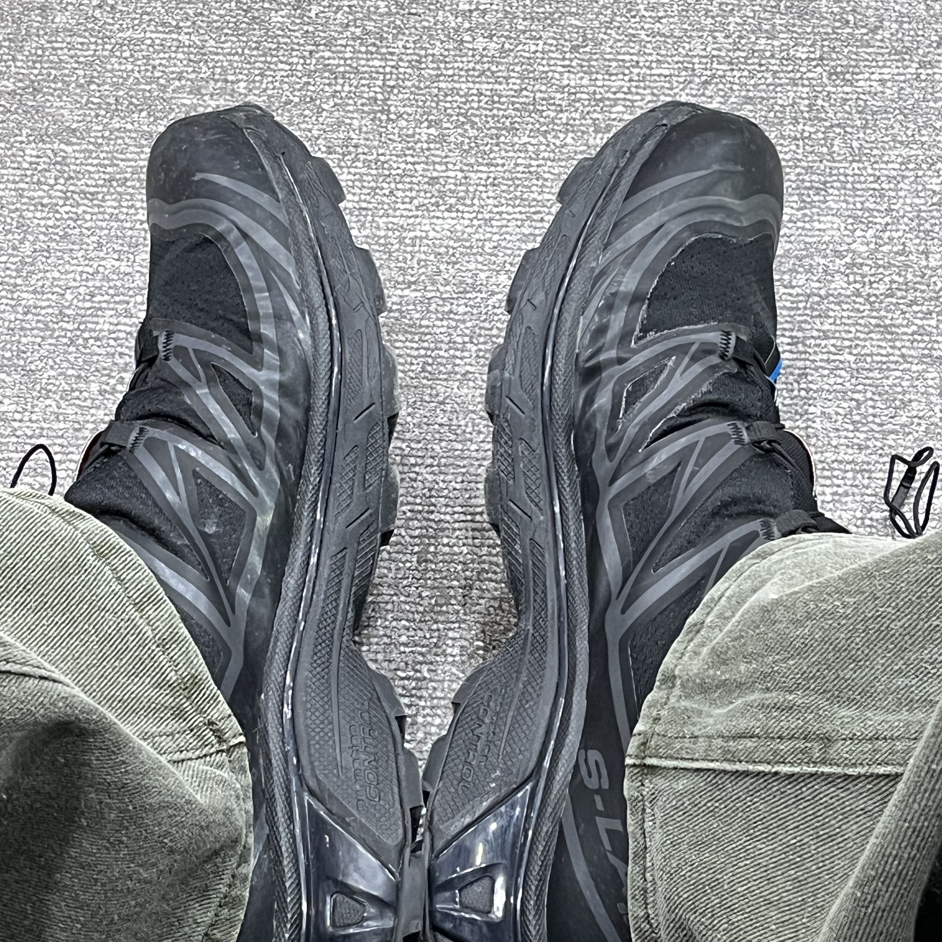 Salomon XT-6 ADV Black 착용 스타일