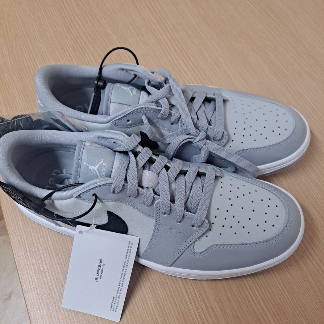 Jordan 1 Low Golf Wolf Grey 착용 스타일 - 4