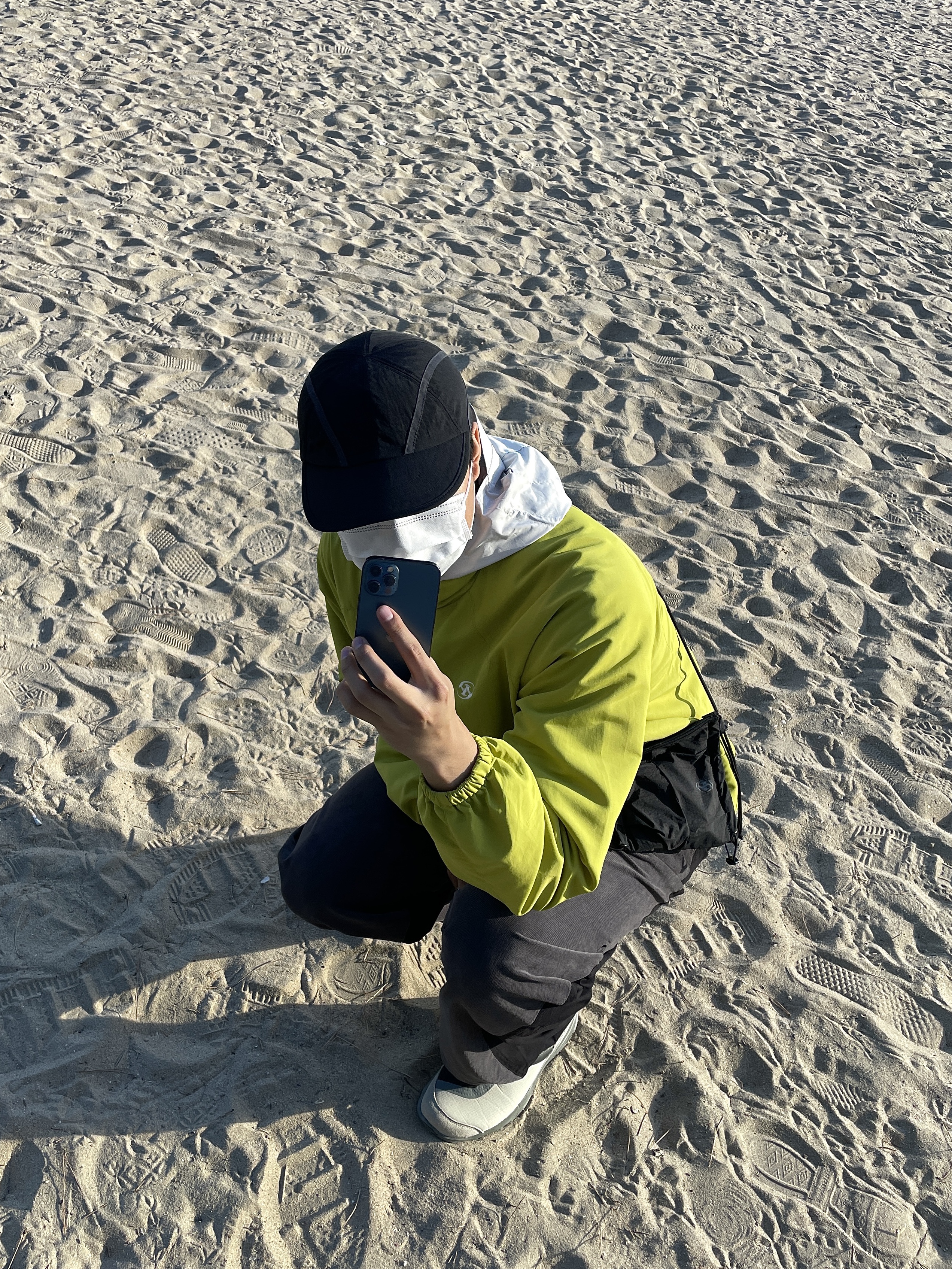 Sansan Gear Docking Jacket Lime - 22FW, Sansan Gear Corduroy Pants Charcoal Black - 22FW 착용 스타일 - 2