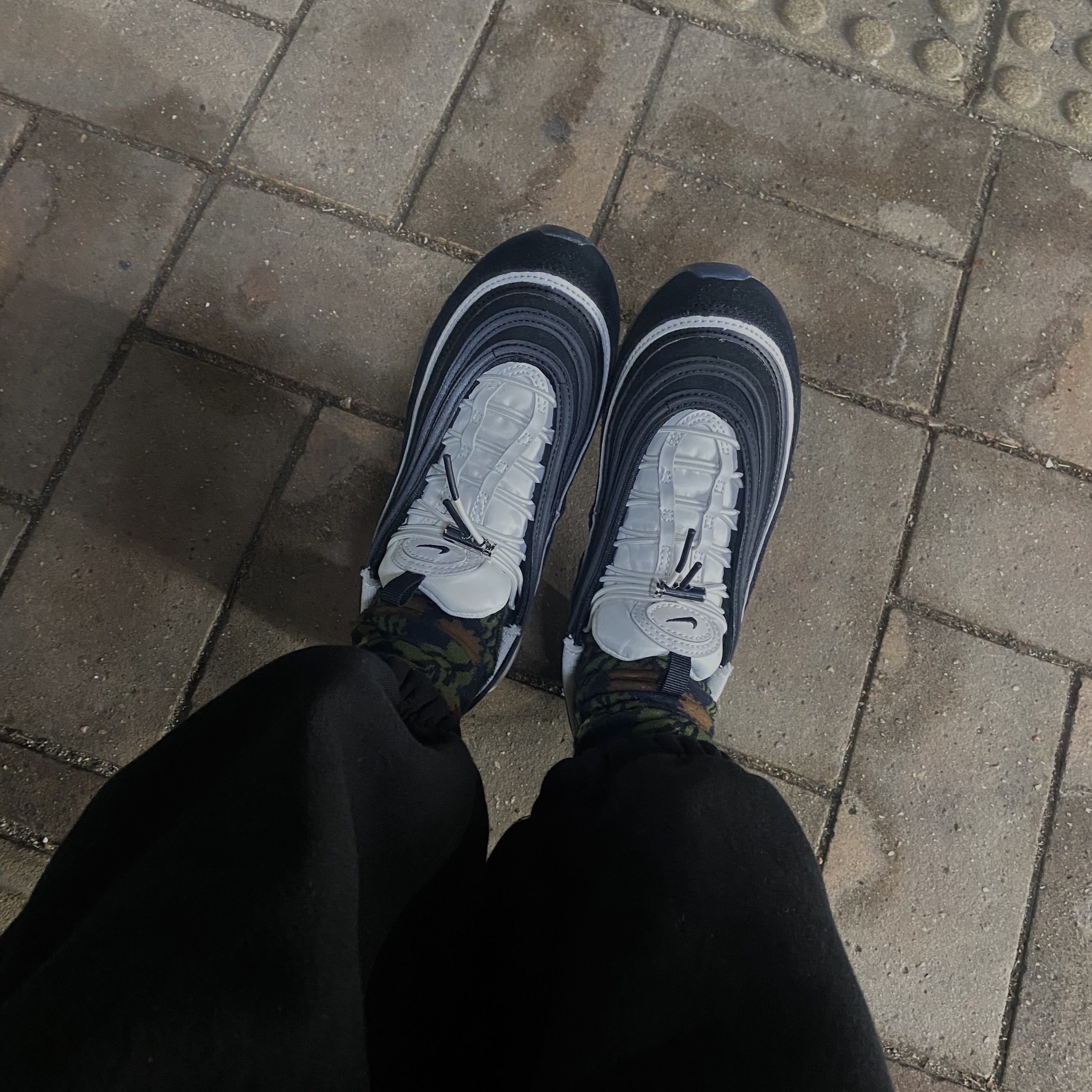 (W) Nike Air Max 97 PRM Hangul Day 착용 스타일 - 1