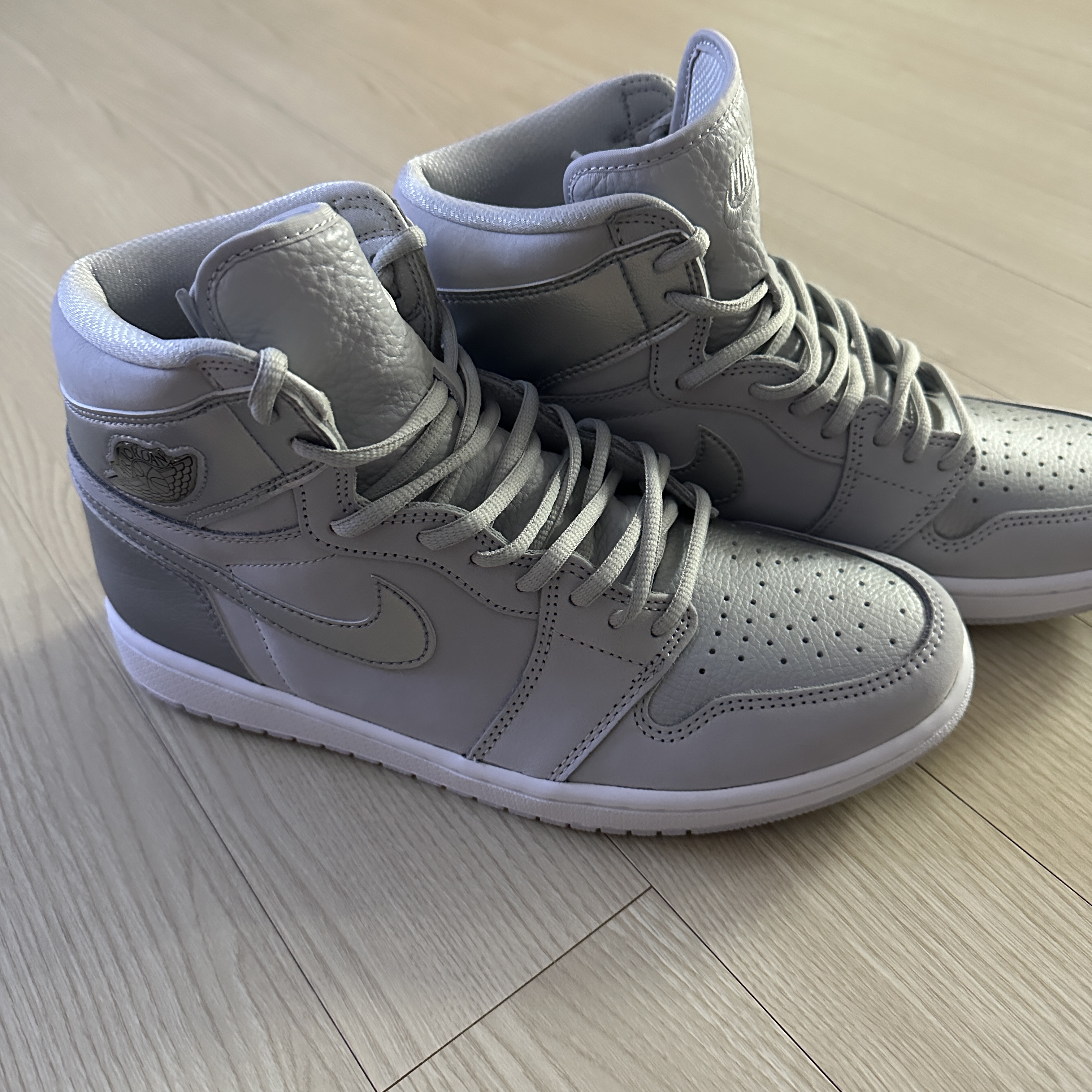 Jordan 1 Retro High OG CO.JP Neutral Grey 착용 스타일