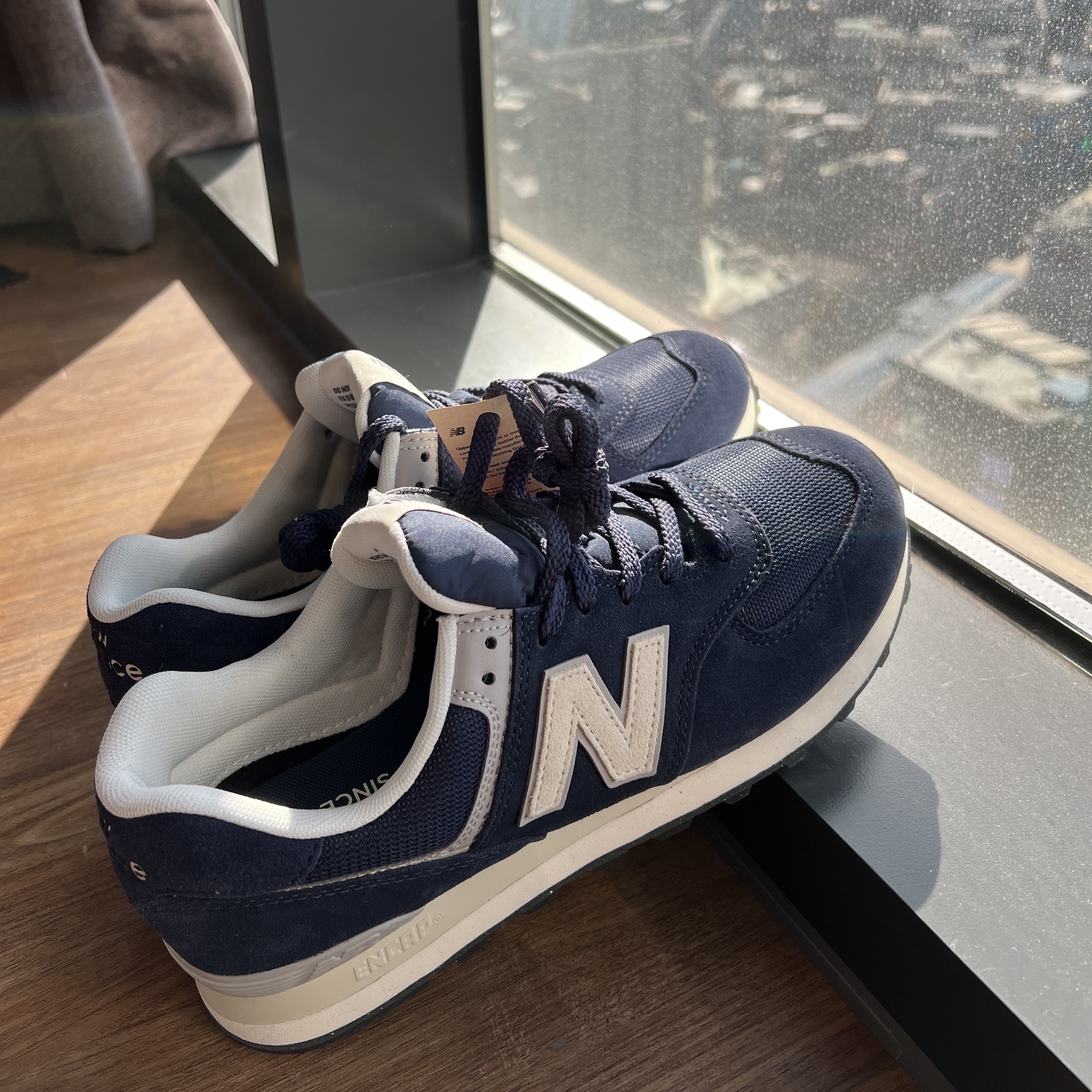 New Balance 574 Classics Reimagined Navy 착용 스타일