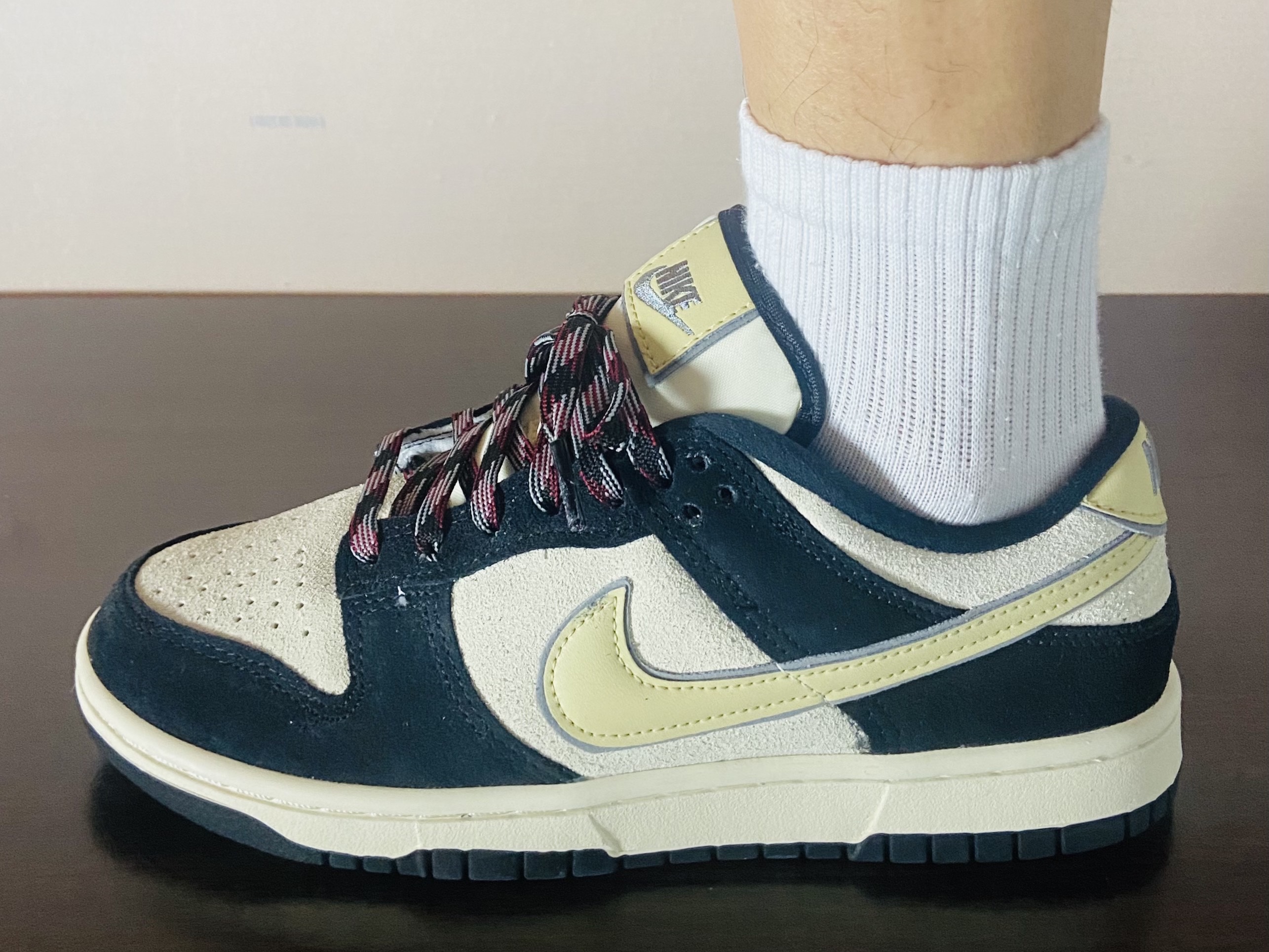 (W) Nike Dunk Low LX Black Suede 착용 스타일