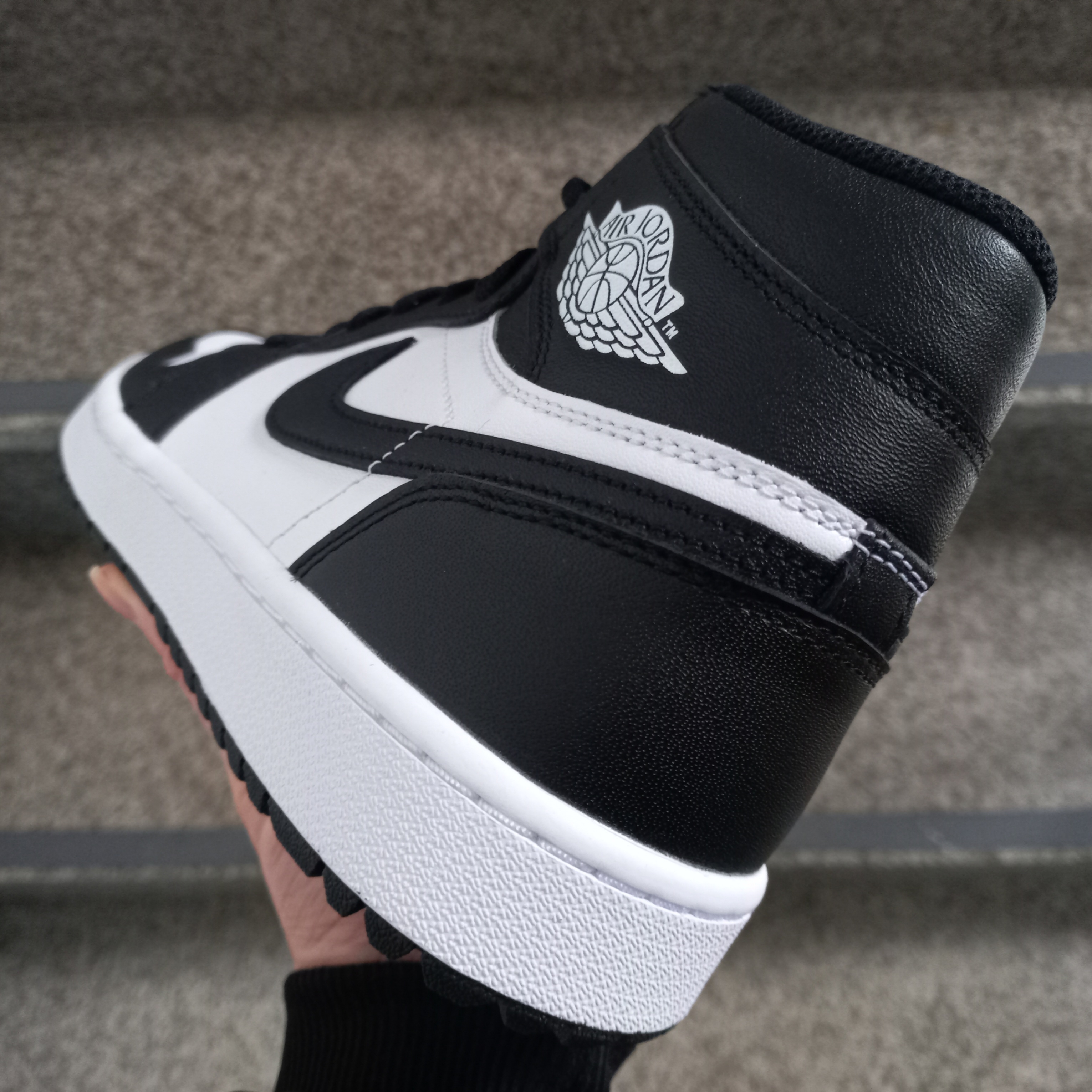 Jordan 1 High Golf White Black 착용 스타일 - 2