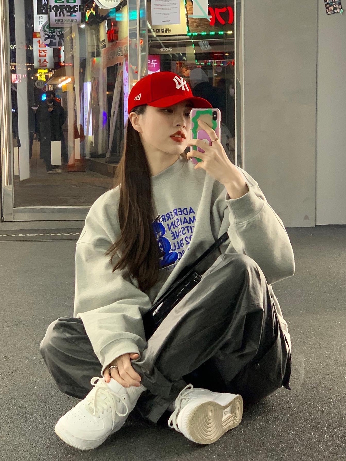 Maison Kitsune x Ader Error Meditation Fox Sweatshirt Grey, Nike Air Force 1 '07 Low White 착용 스타일 - 1