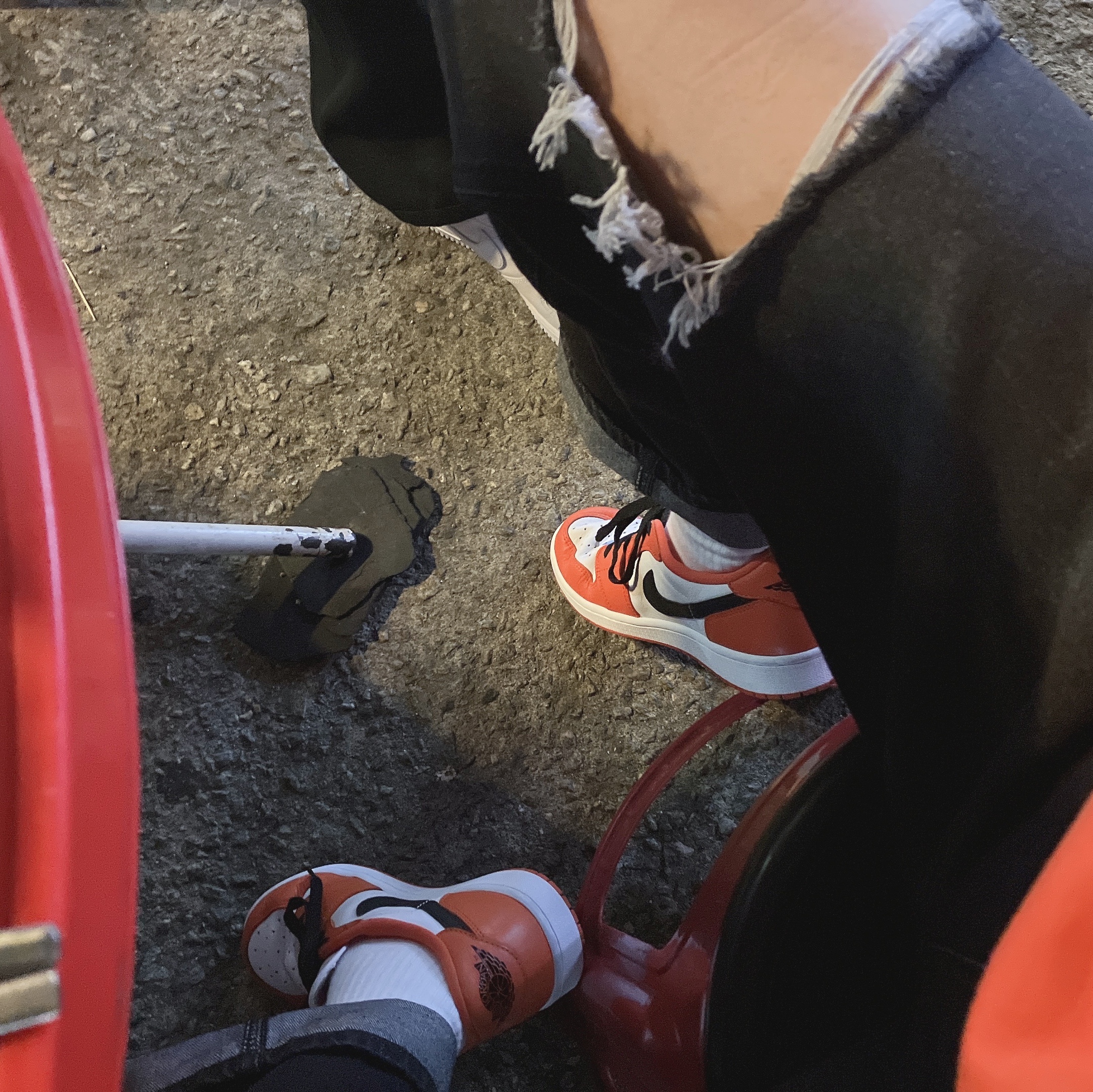 Jordan 1 Low OG Starfish 착용 스타일