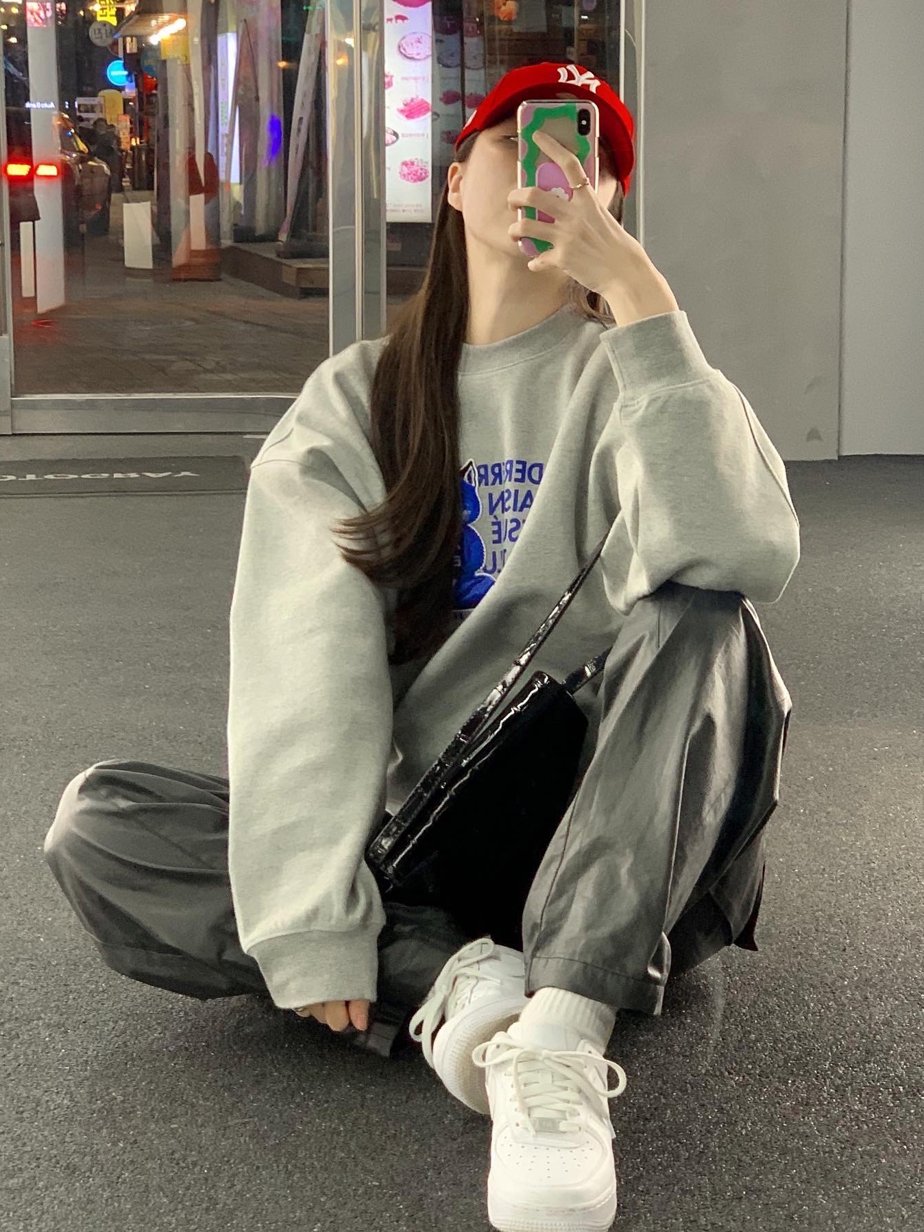 Maison Kitsune x Ader Error Meditation Fox Sweatshirt Grey, Nike Air Force 1 '07 Low White 착용 스타일 - 2