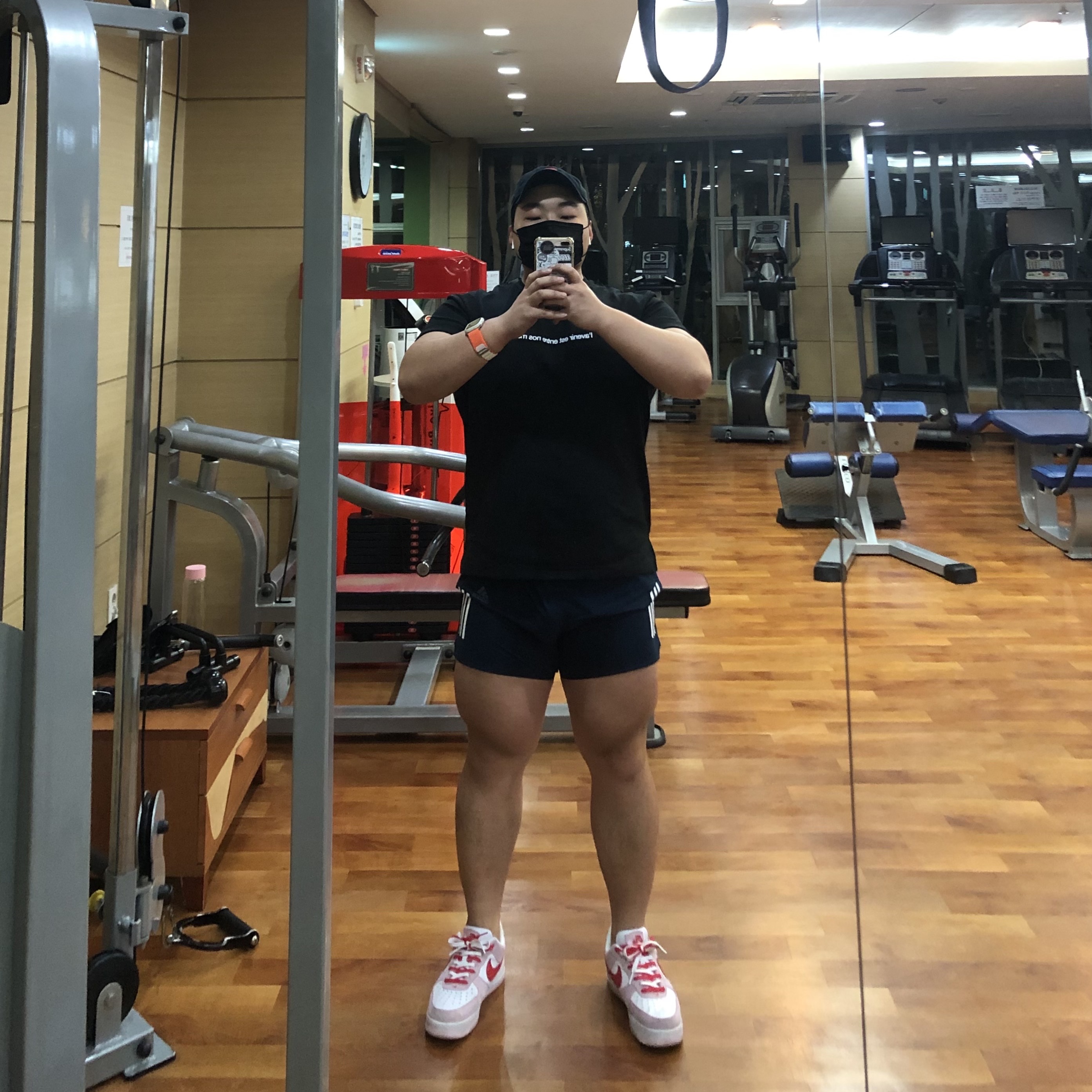 Nike Air Force 1 '07 QS Valentine's Day 착용 스타일