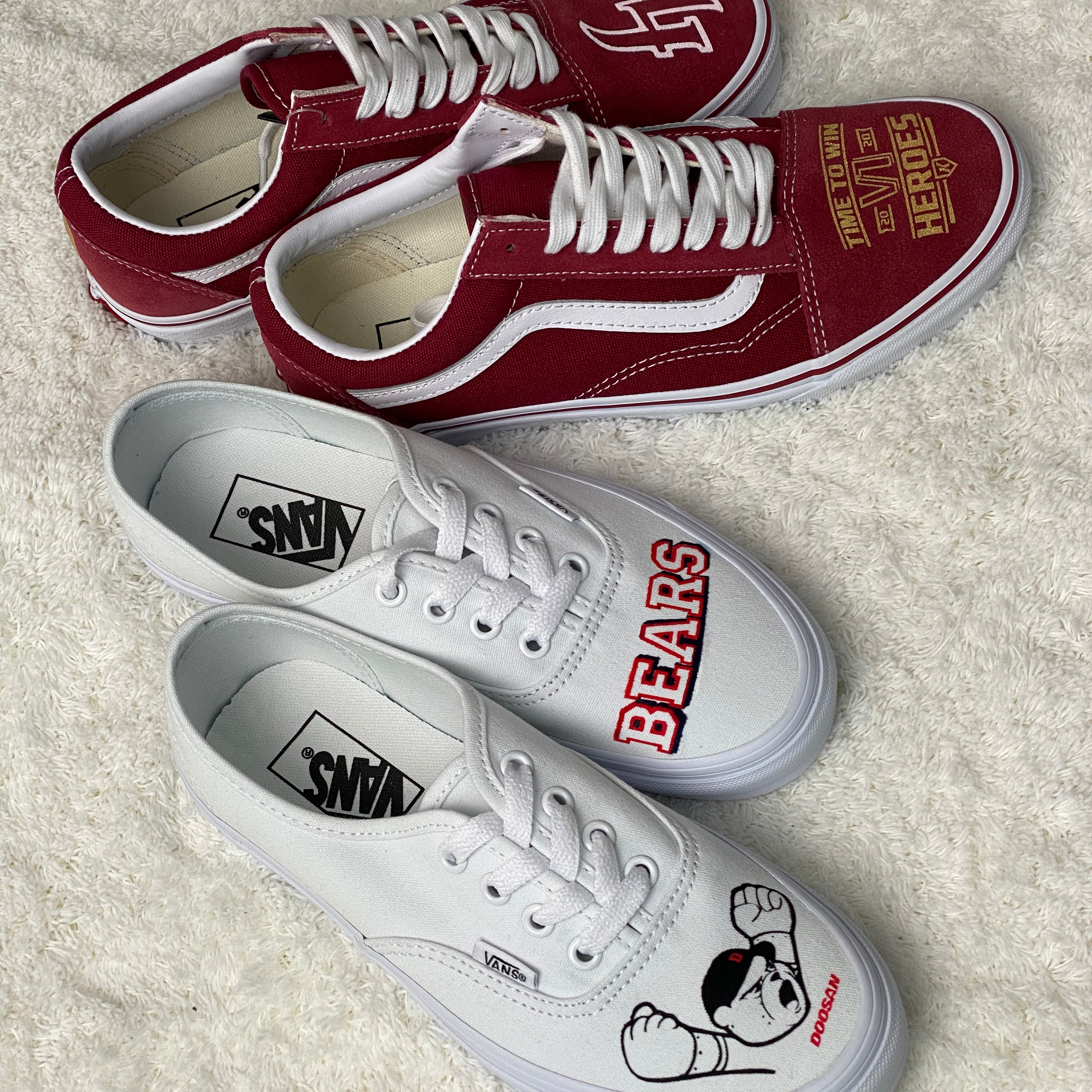 Vans Vault OG Authentic LX Black, Vans Vault OG Authentic LX Red 착용 스타일 - 2