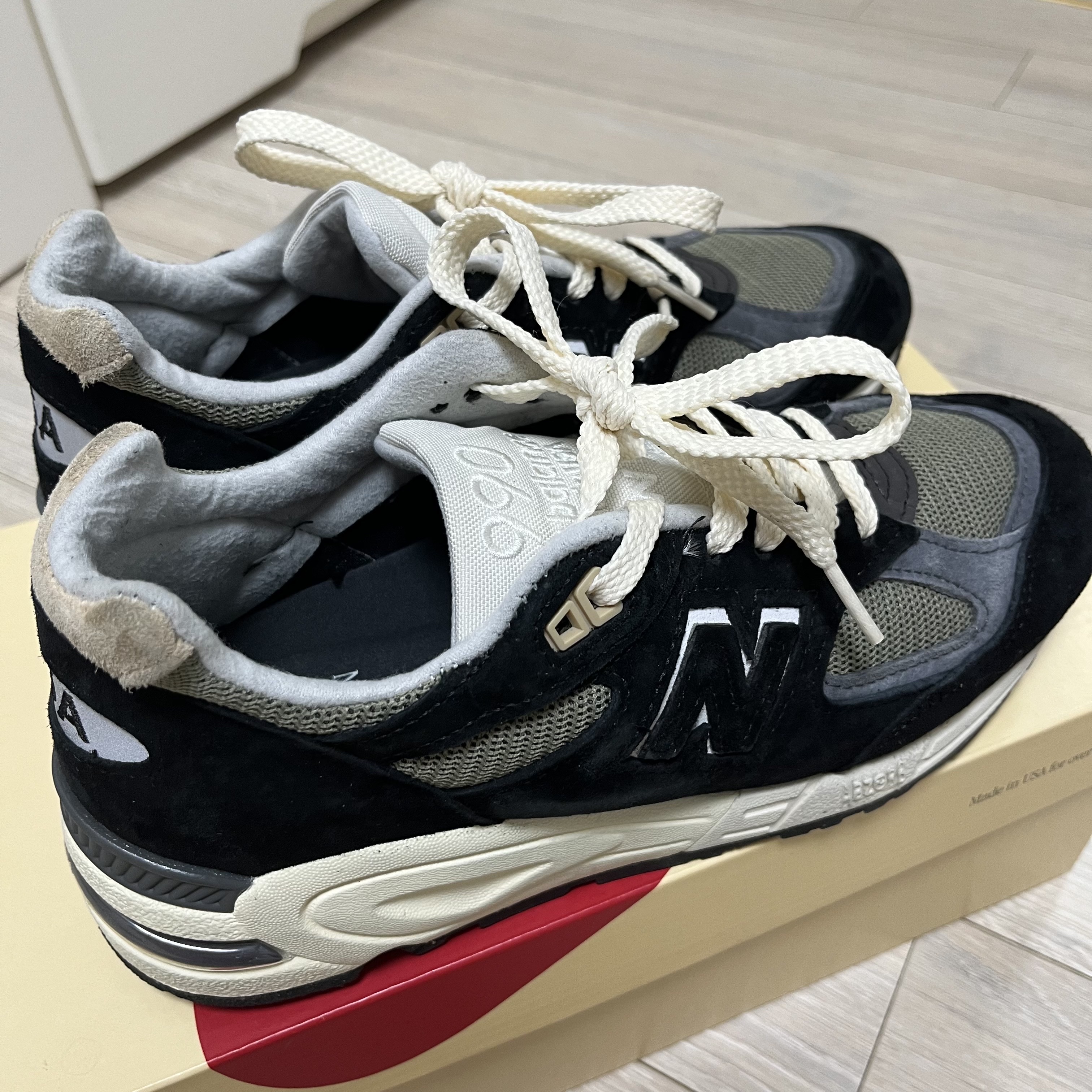 New Balance 990v2 Made in USA Black True camo 착용 스타일 - 2