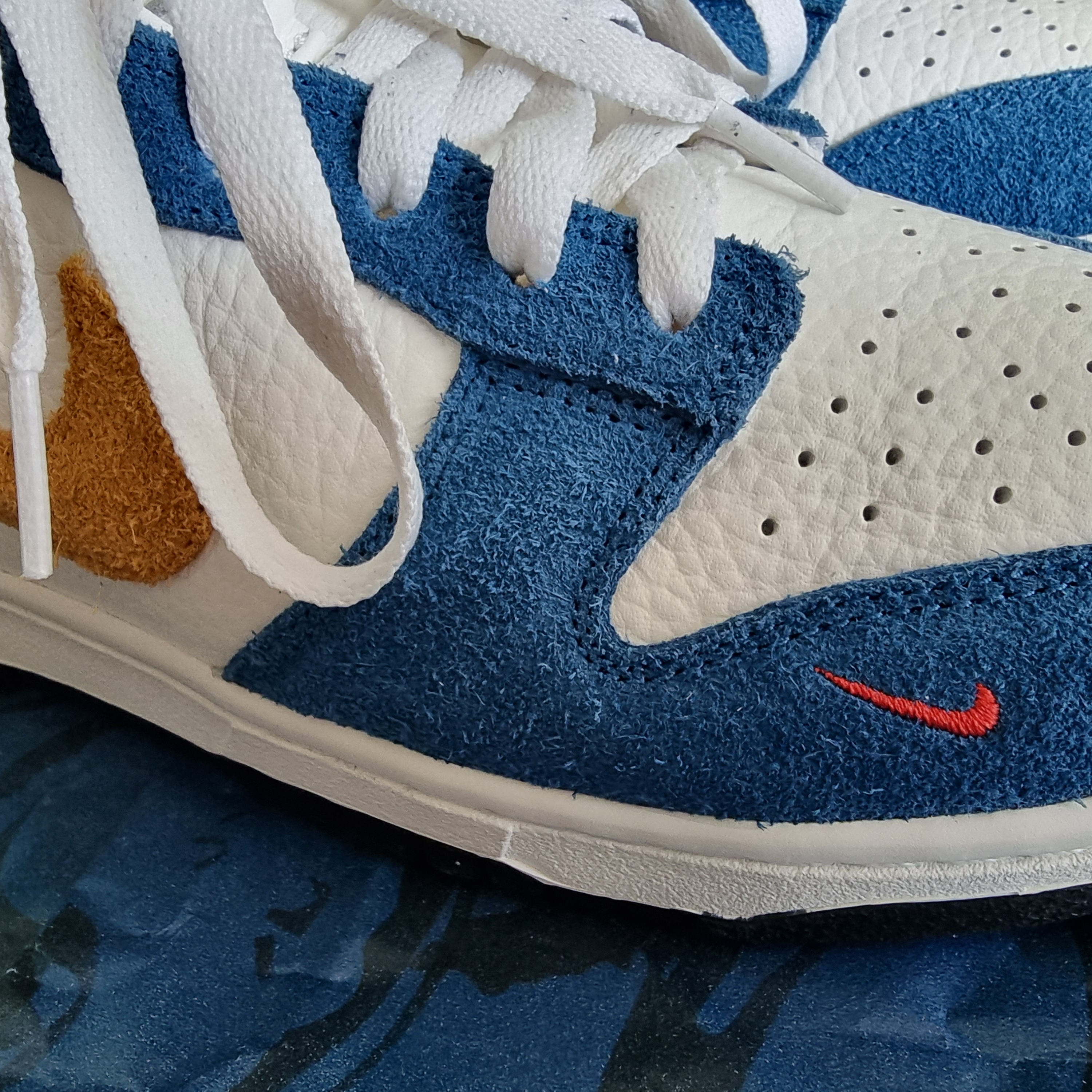 Nike x Kasina Dunk Low 80's Bus 착용 스타일 - 3