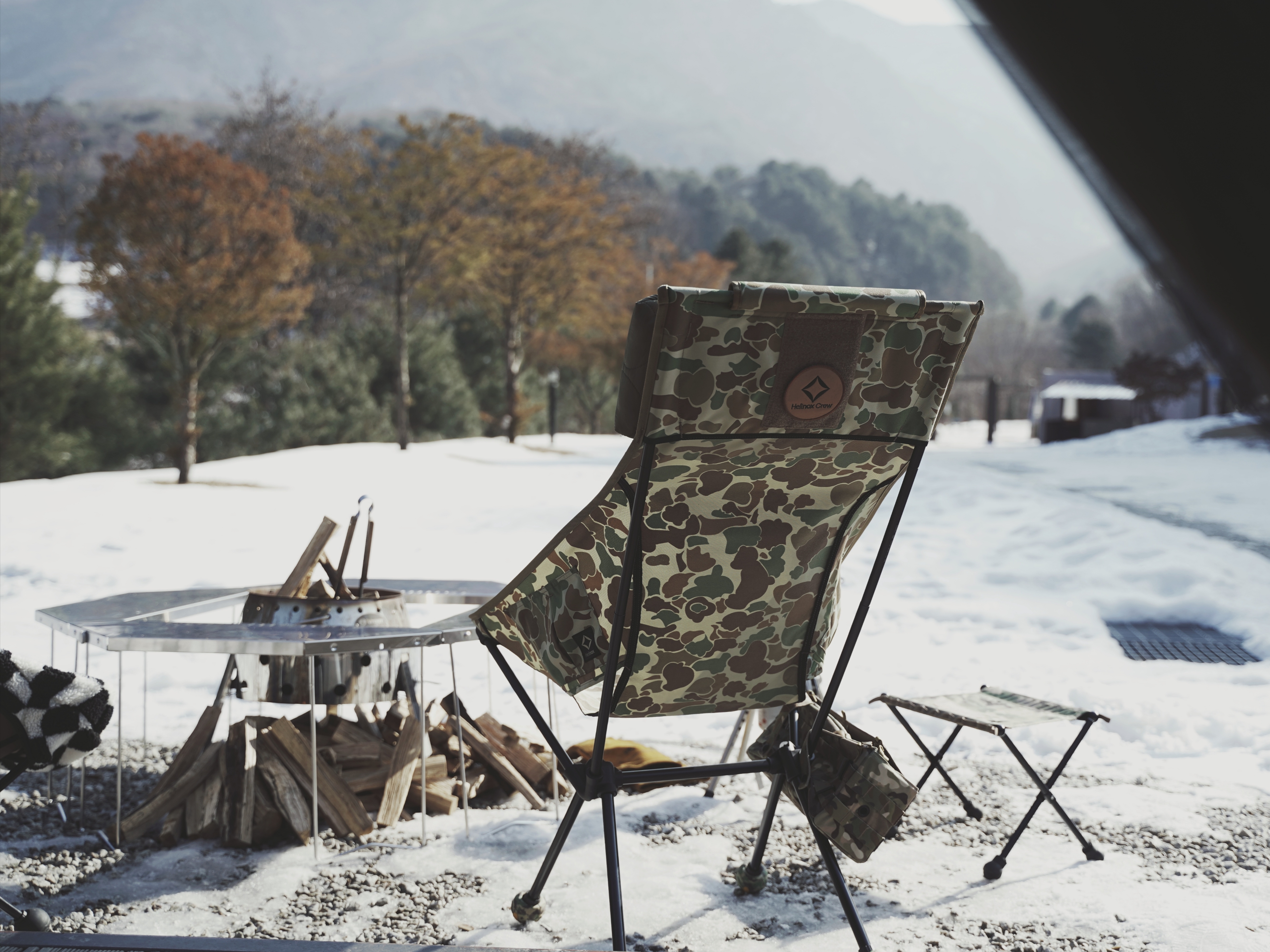 Helinox Tactical Sunset Chair Duck Camo 착용 스타일