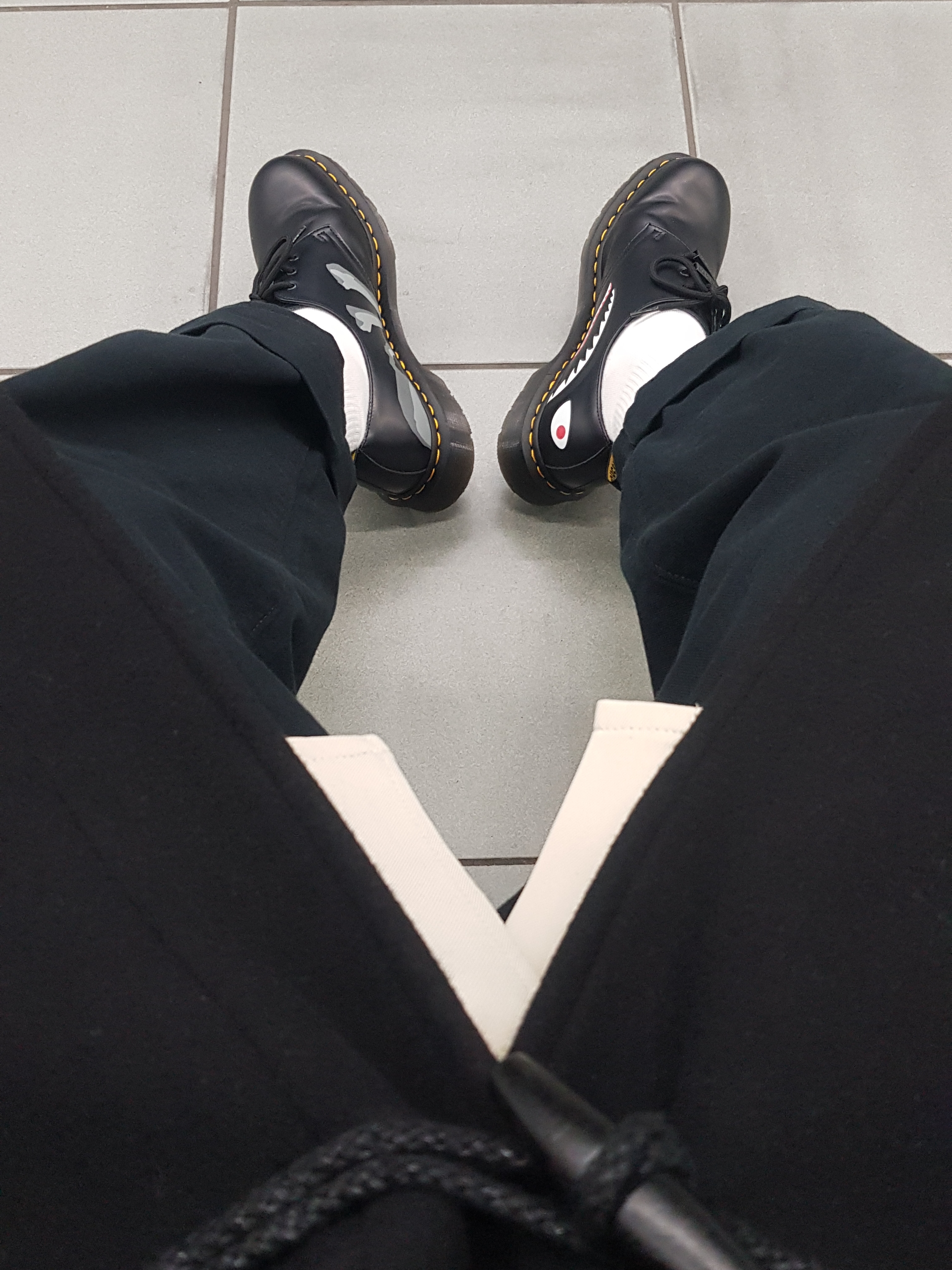 Dr. Martens x Mastermind x BAPE 1461 착용 스타일