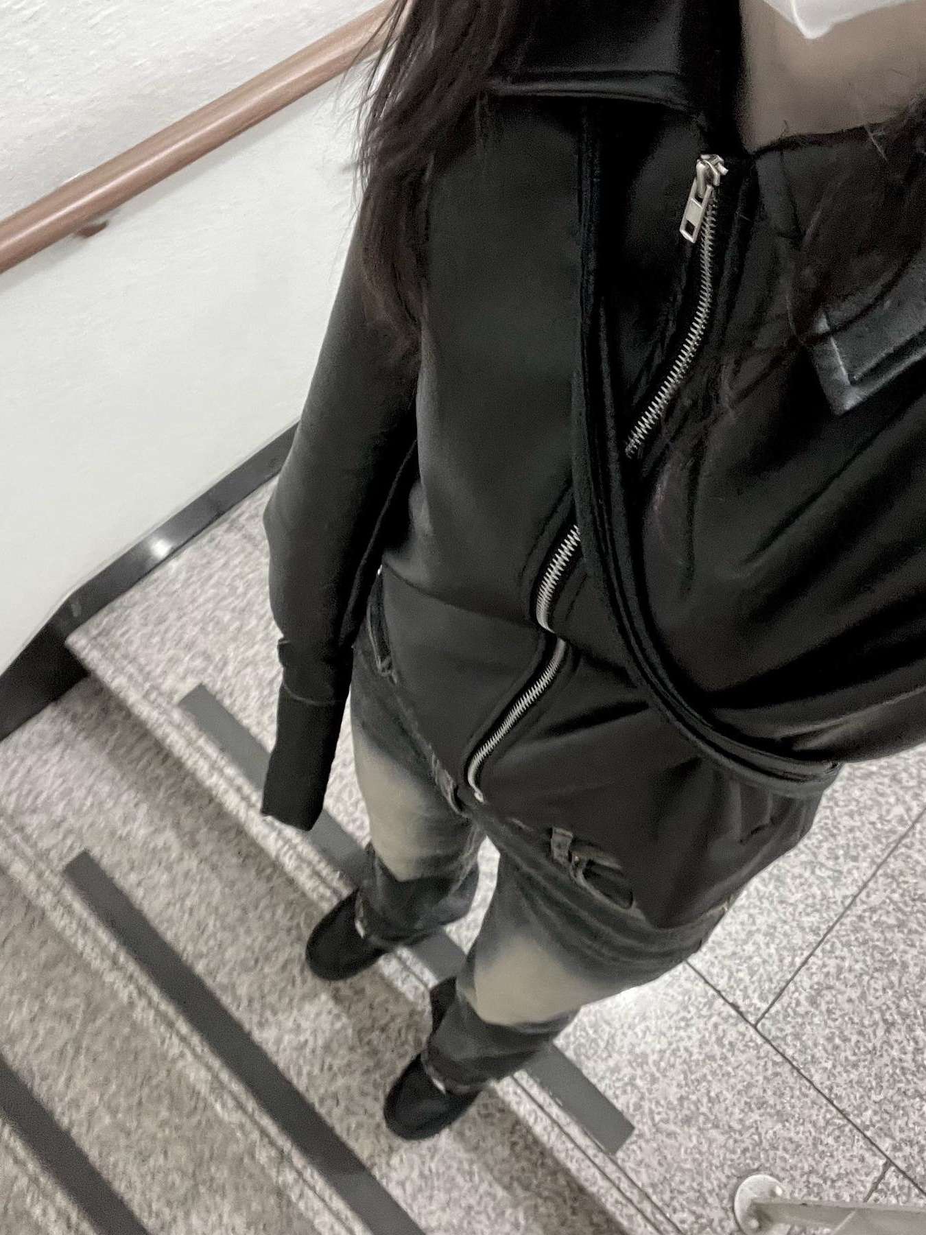 Nike Air Force 1 '07 Low Triple Black, (W) Nike Air Force 1 '07 Low Triple Black 착용 스타일 - 2