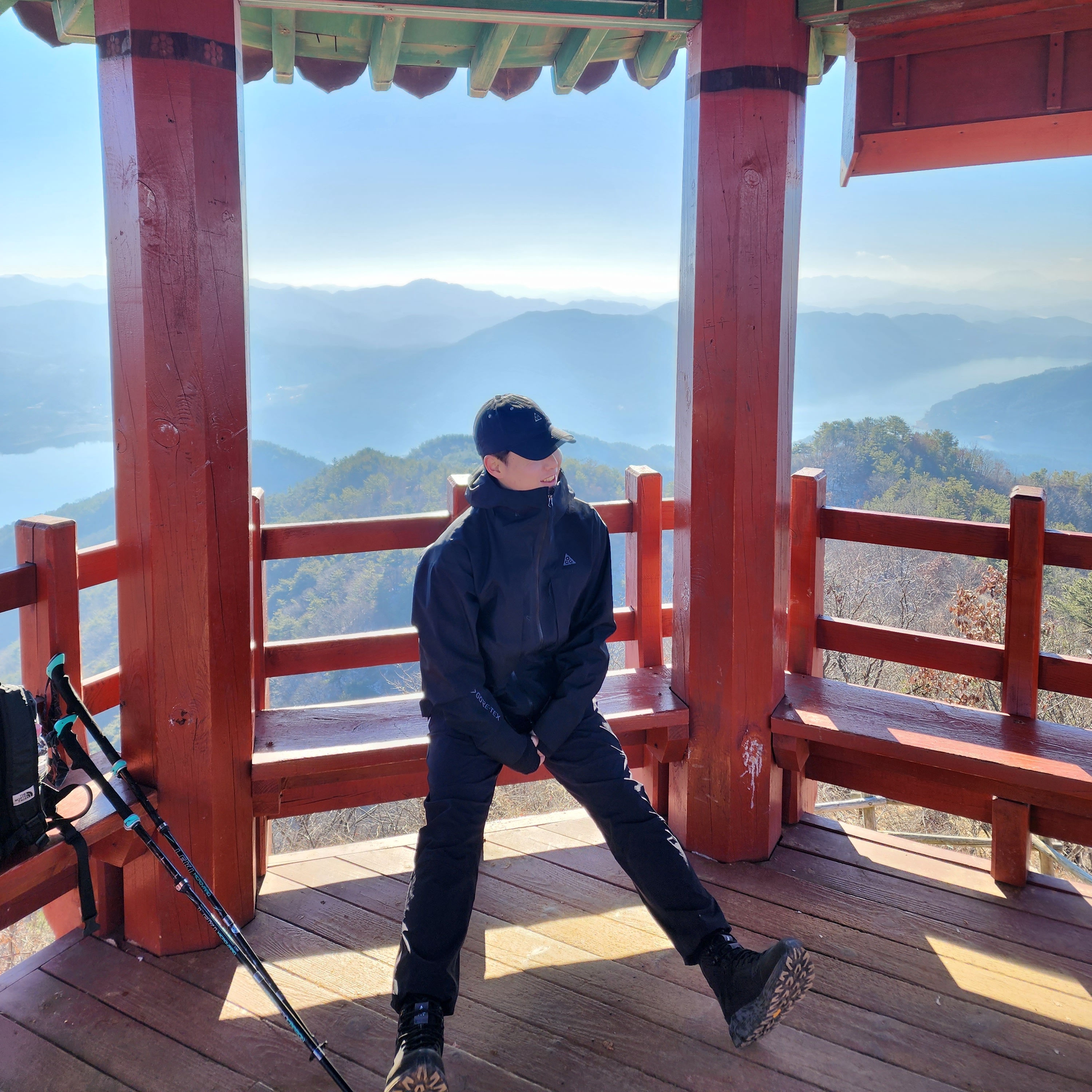 Nike ACG Sun farer Trail Pants Black - Asia, Nike ACG Gore-Tex Misery Ridge Jacket Black - US/EU 착용 스타일
