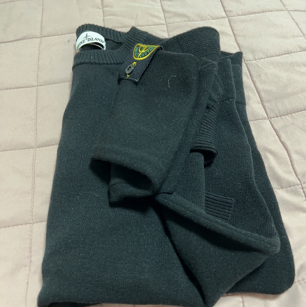Stone Island 524A3 Lambswool Crewneck Knit Black - 22FW 착용 스타일