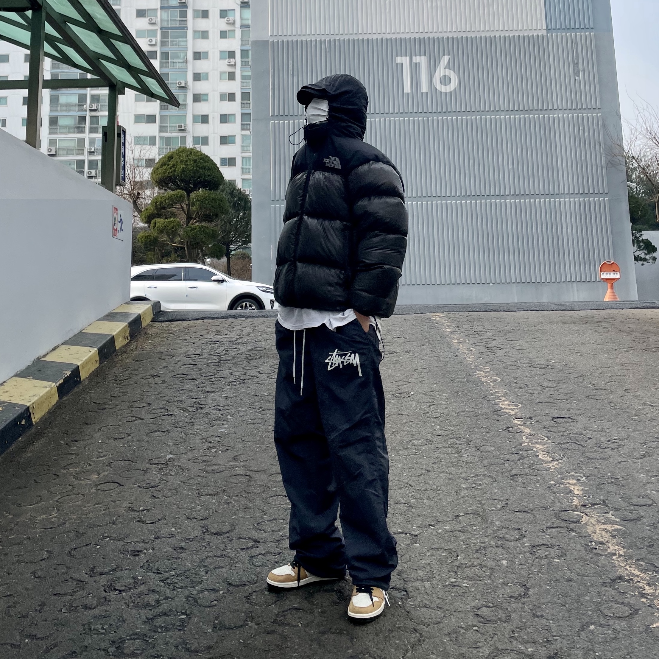 Jordan 1 Retro High Rookie of the Year, Nike x Stussy Beach Pants Off Noir 착용 스타일 - 1