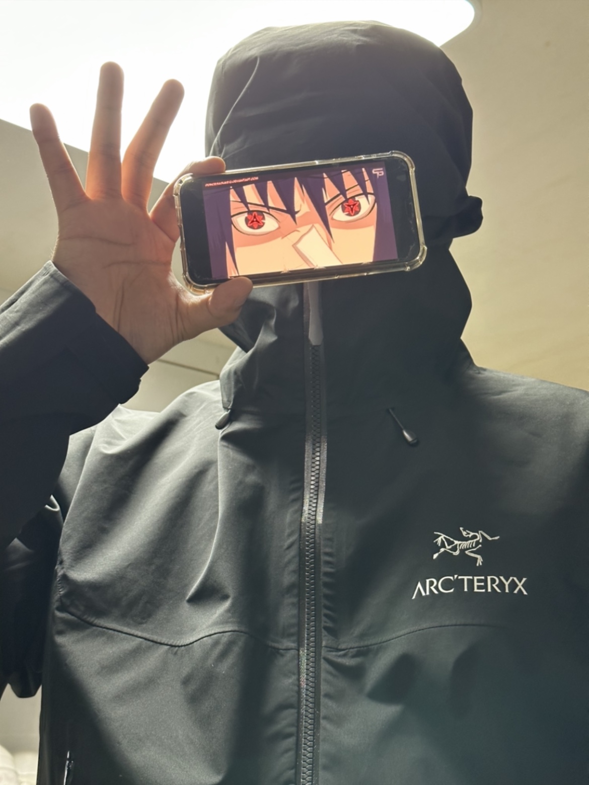 Arc'teryx Beta Jacket Black 착용 스타일