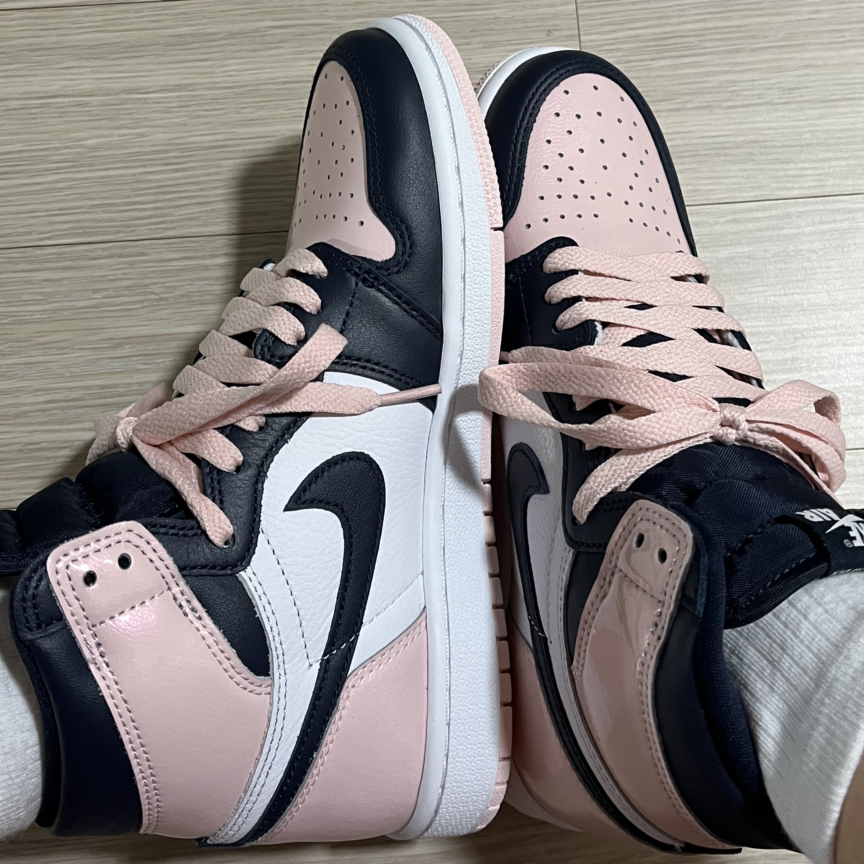 (W) Jordan 1 Retro High OG Atmosphere 착용 스타일