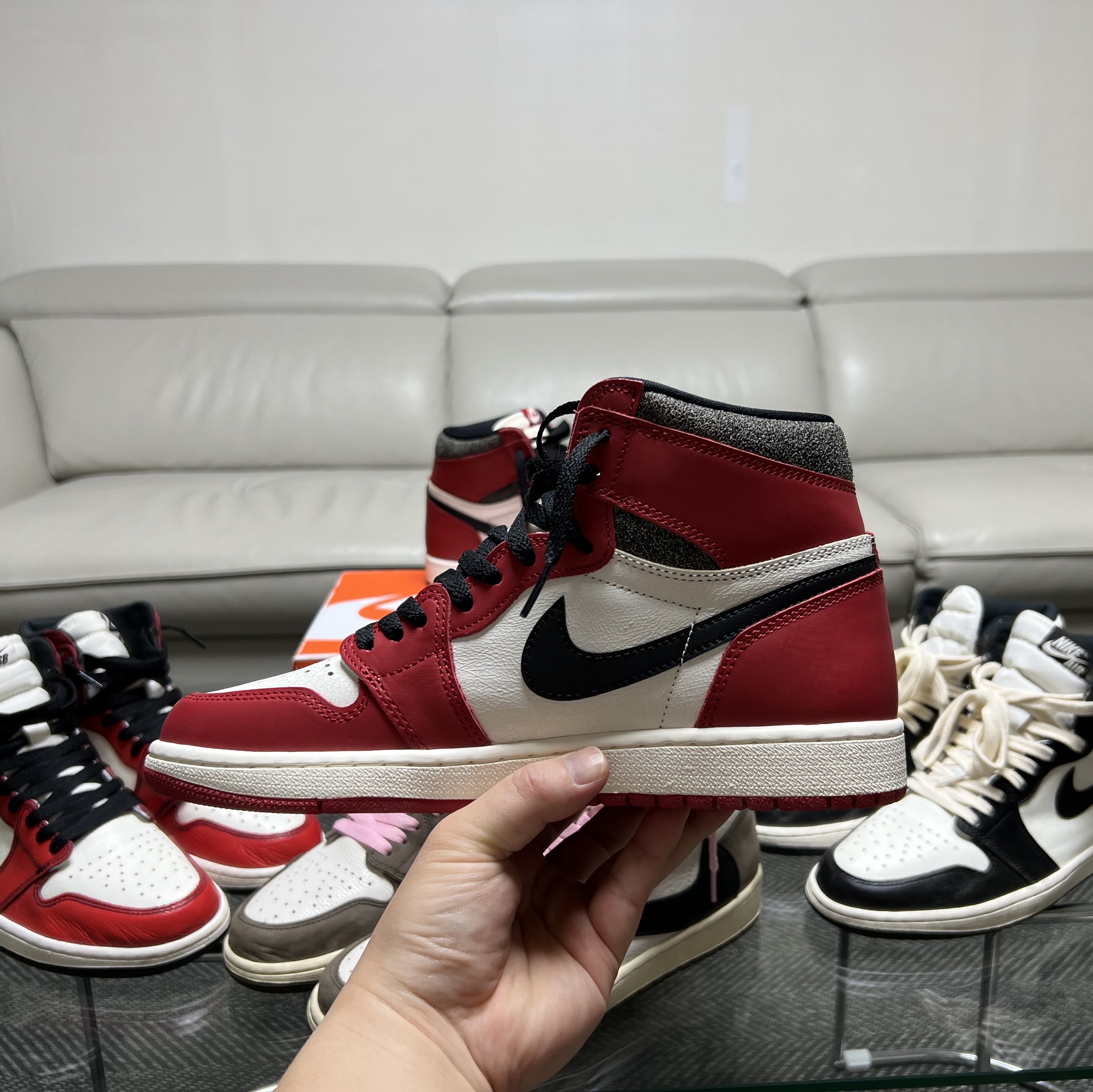 Jordan 1 Retro High OG Chicago 2022, Jordan 1 x Travis Scott Retro High OG SP Mocha 착용 스타일 - 4