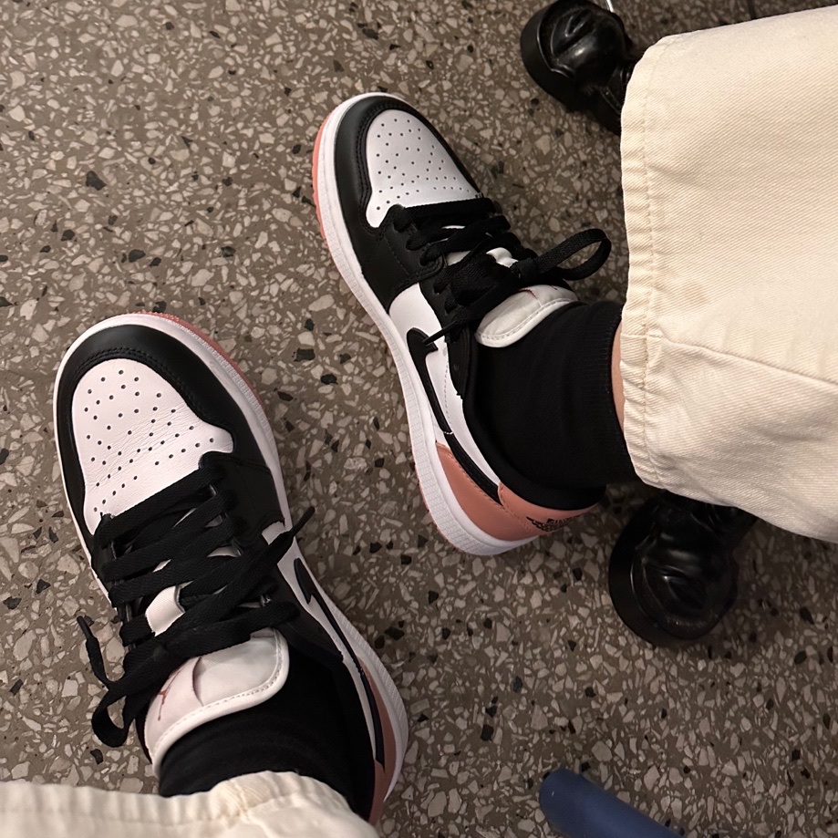 Jordan 1 Low Golf Rust Pink 착용 스타일 - 1