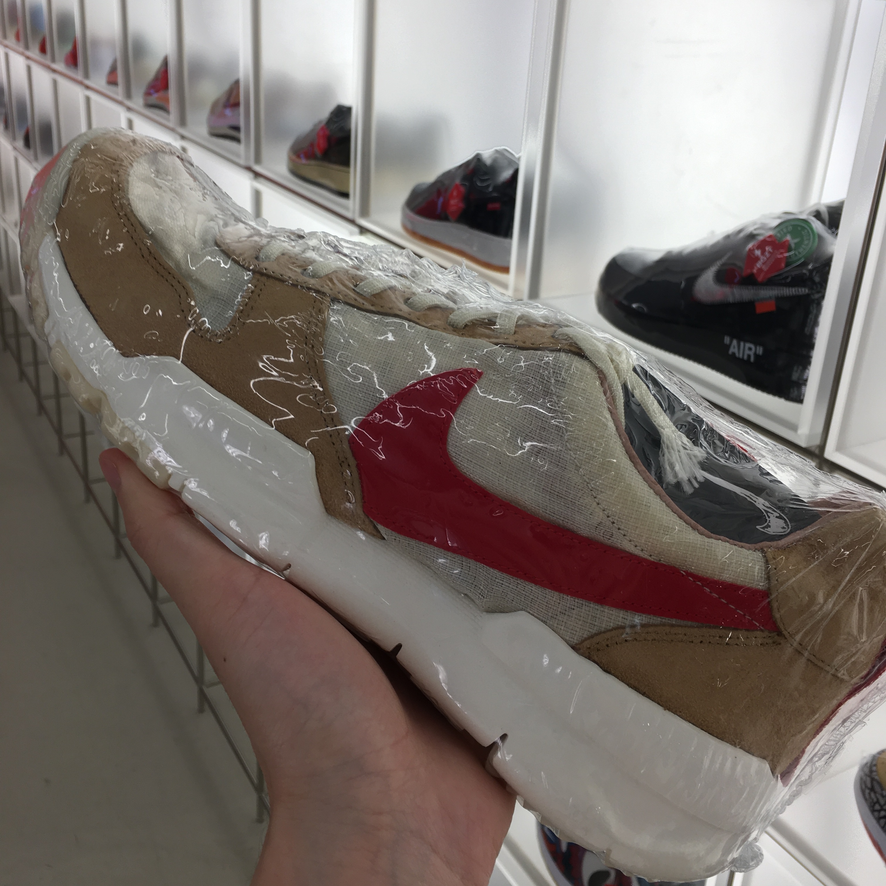 Nike x Tom Sachs Mars Yard Shoe 2.0 Space Camp 착용 스타일