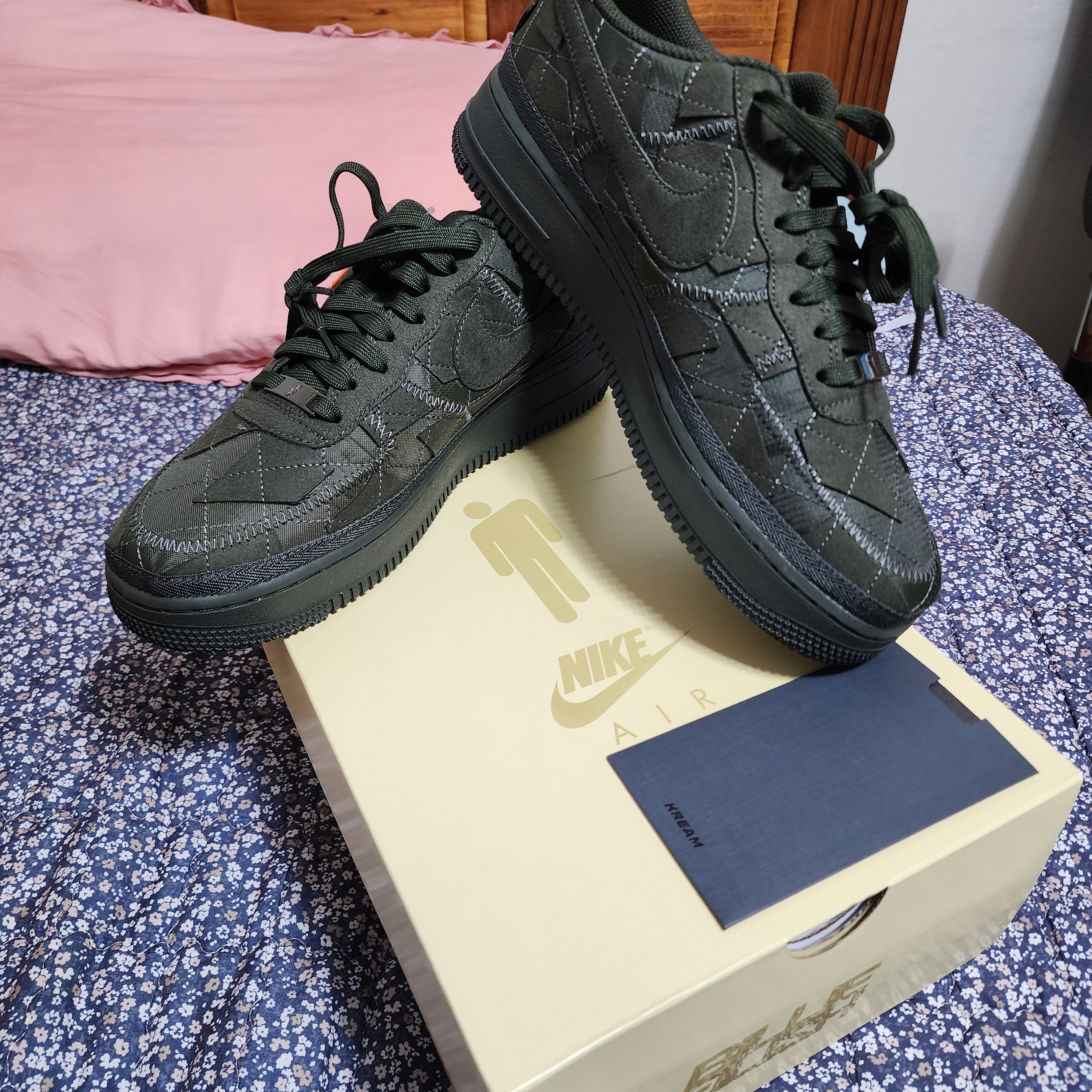 Nike x Billie Eilish Air Force 1 Low '07 SP Sequoia 착용 스타일 - 2