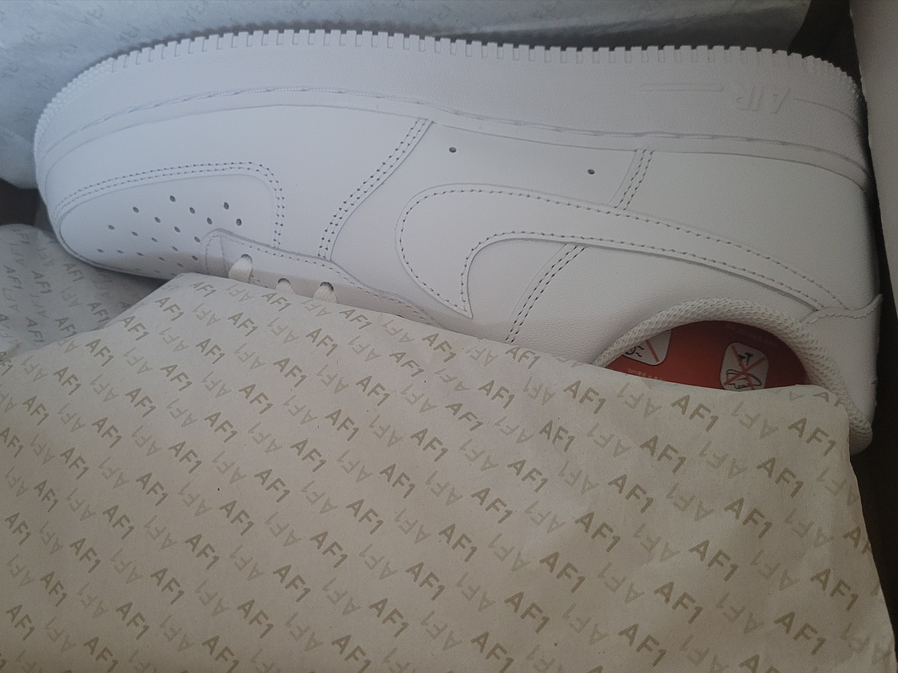 Nike Air Force 1 '07 Low White 착용 스타일