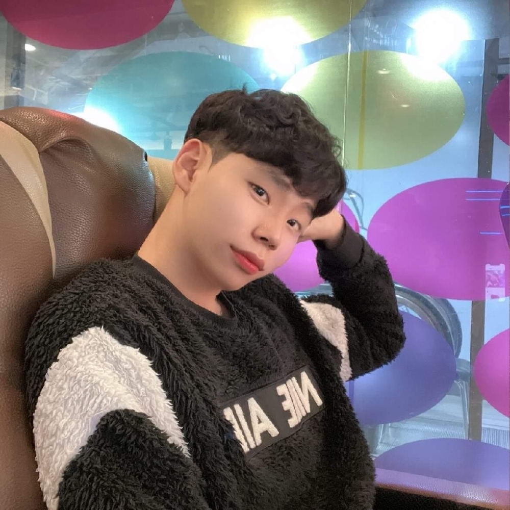 KREAM 프로필 이미지