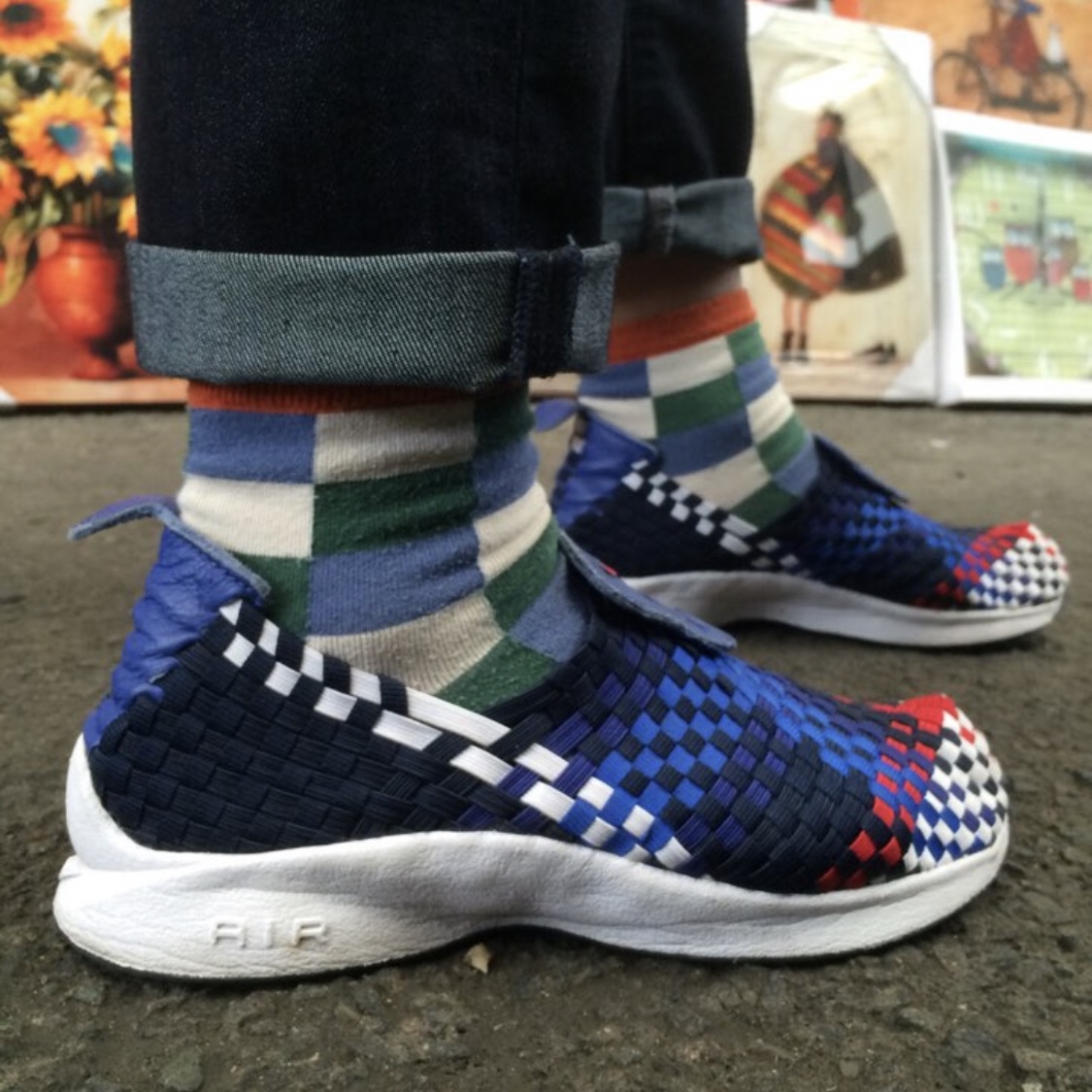 Nike Air Woven Black Rush Red 착용 스타일