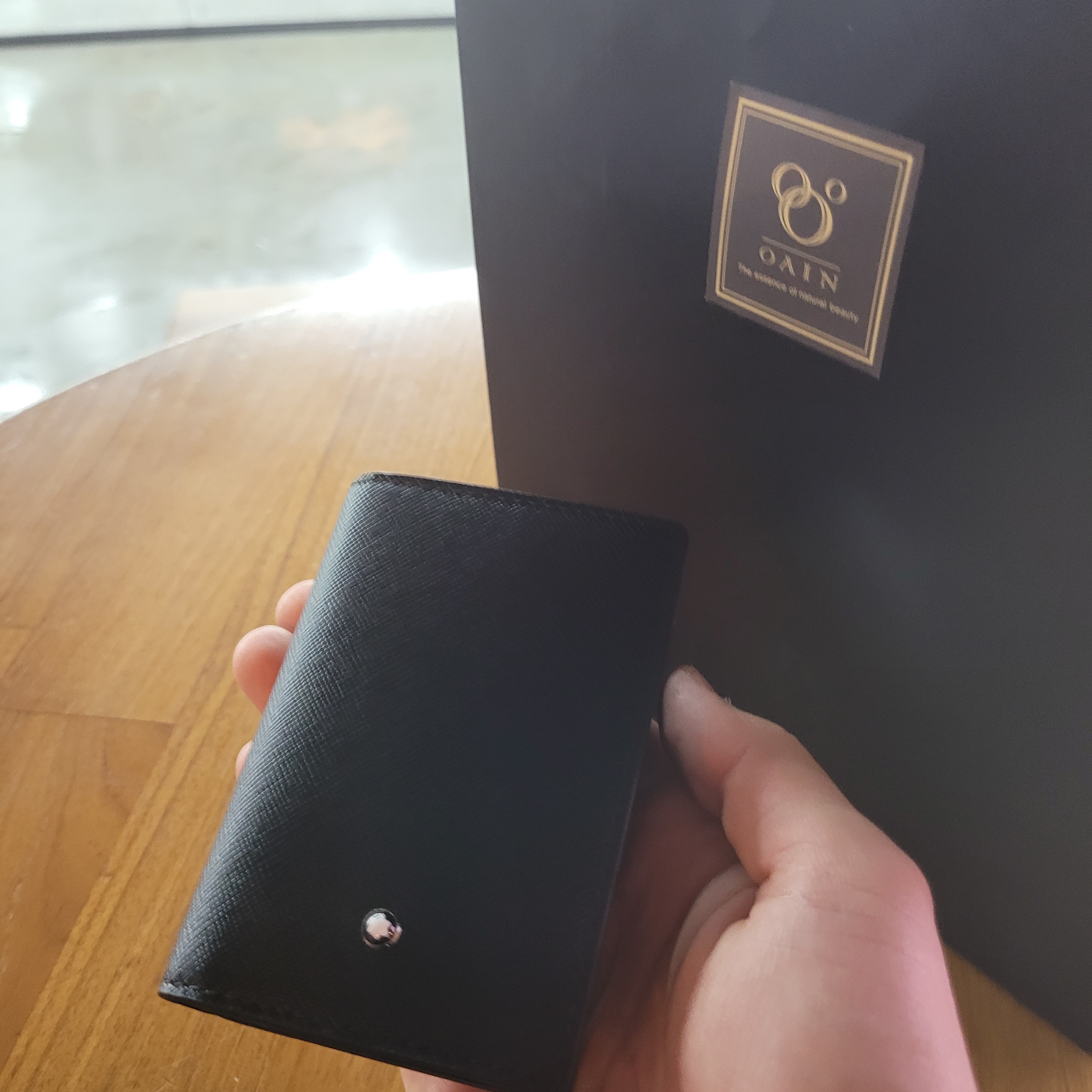 Montblanc Sartorial Business Card Holder Black 착용 스타일