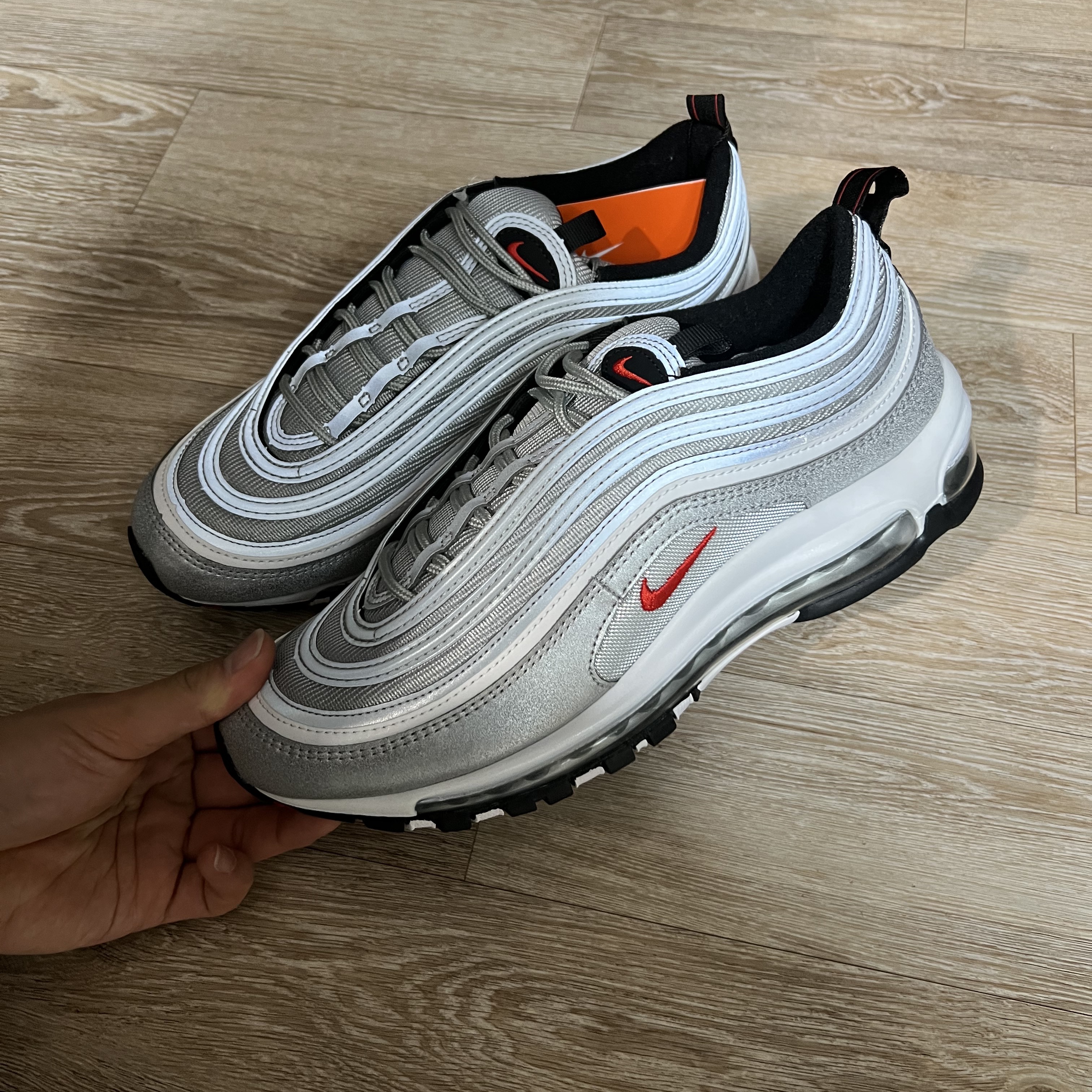 Nike Air Max 97 OG Silver Bullet 2022 착용 스타일